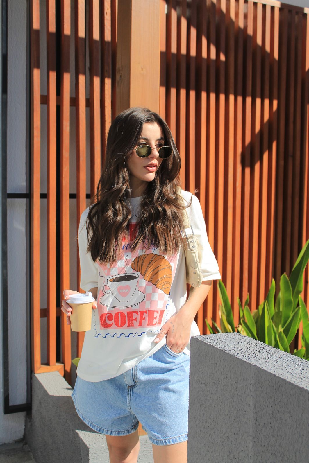 T-SHIRT OVERSIZED PARIS COFFEE OFF WHITE T-SHIRT OVERSIZED PARIS COFFEE OFF WHITE