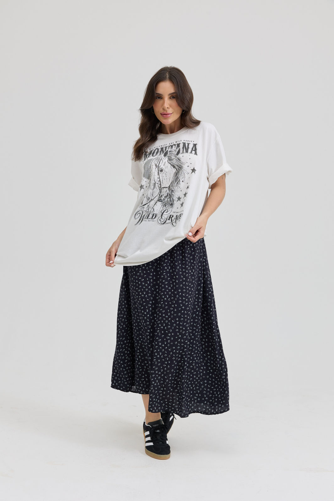 T-SHIRT OVERSIZED MONTANA WILD (COM STRASS) OFF WHITE T-SHIRT OVERSIZED MONTANA WILD (COM STRASS) OFF WHITE