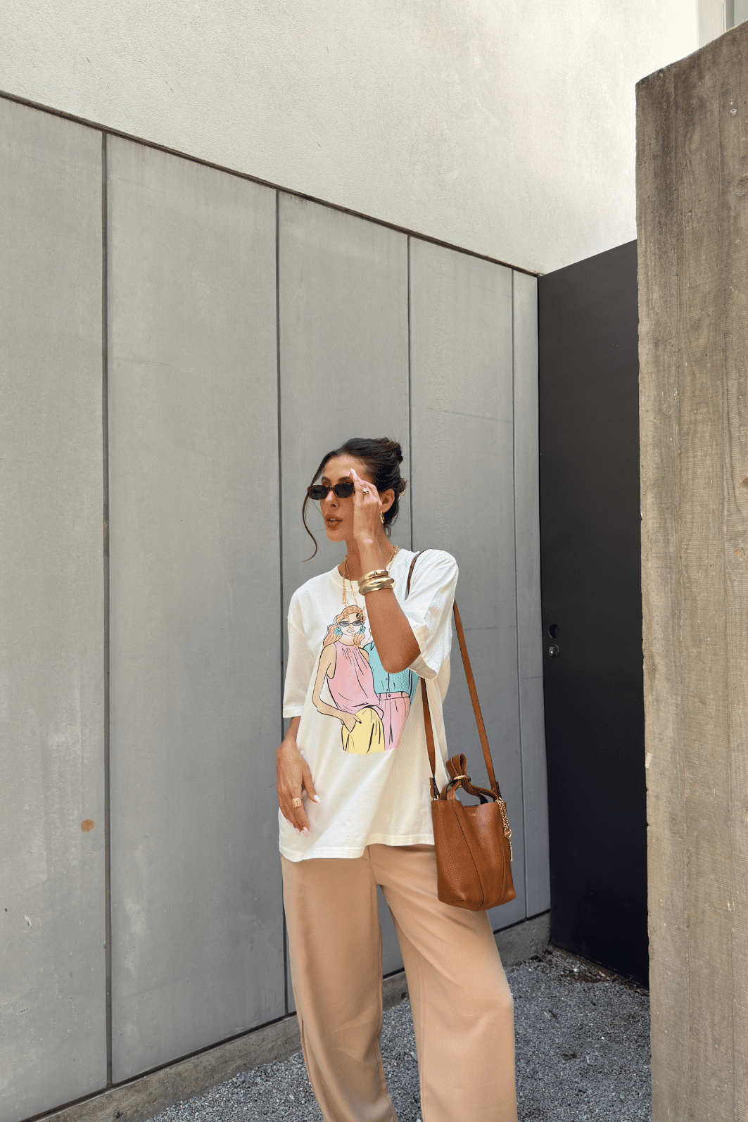 T-SHIRT OVERSIZED AESTHETIC GIRLS OFF WHITE