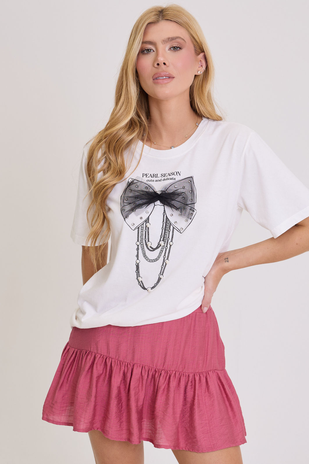 T-SHIRT ESTONADA LAÇO DELICATE (COM APLIQUE) T-SHIRT ESTONADA LAÇO DELICATE (COM APLIQUE)