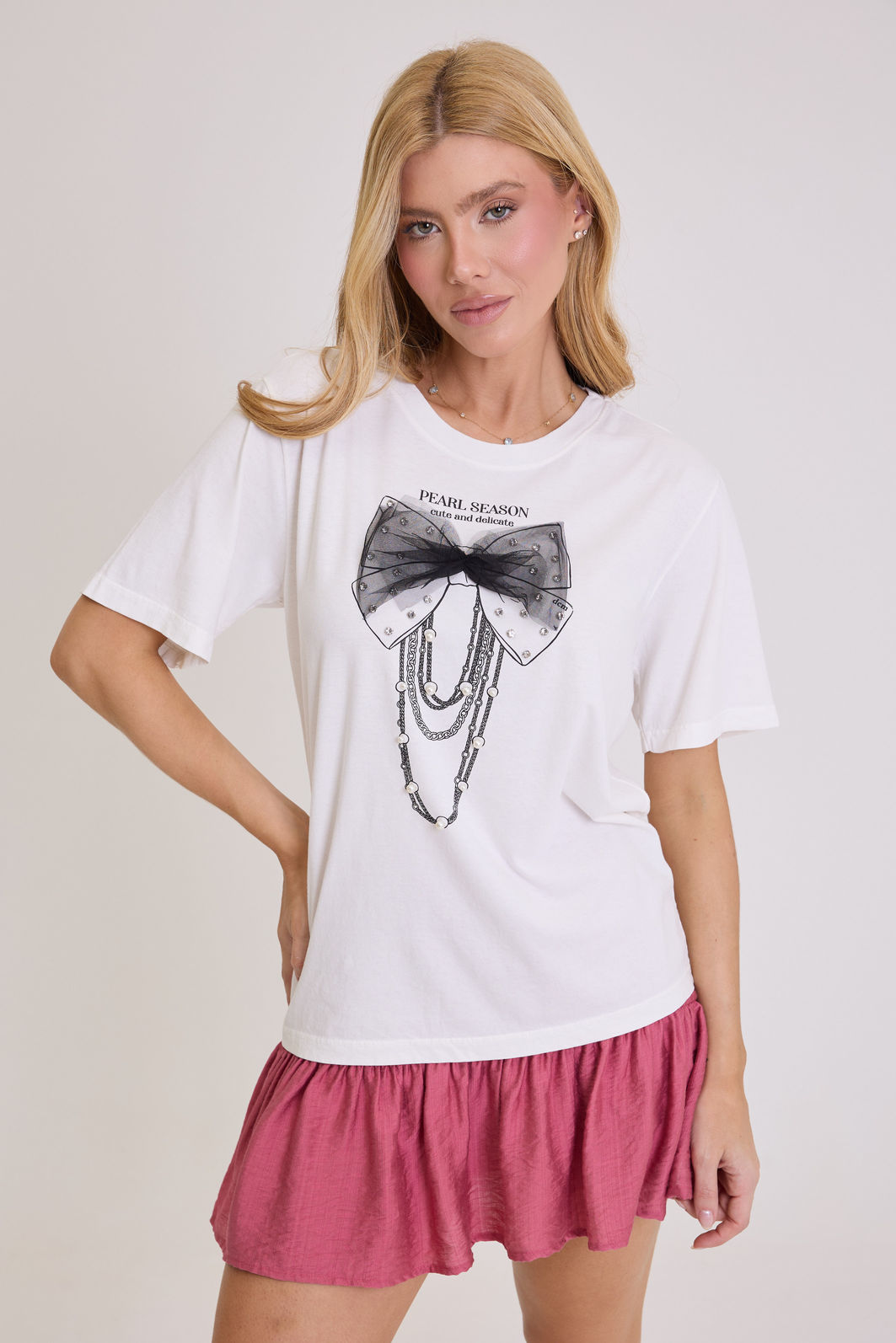 T-SHIRT ESTONADA LAÇO DELICATE (COM APLIQUE) T-SHIRT ESTONADA LAÇO DELICATE (COM APLIQUE)