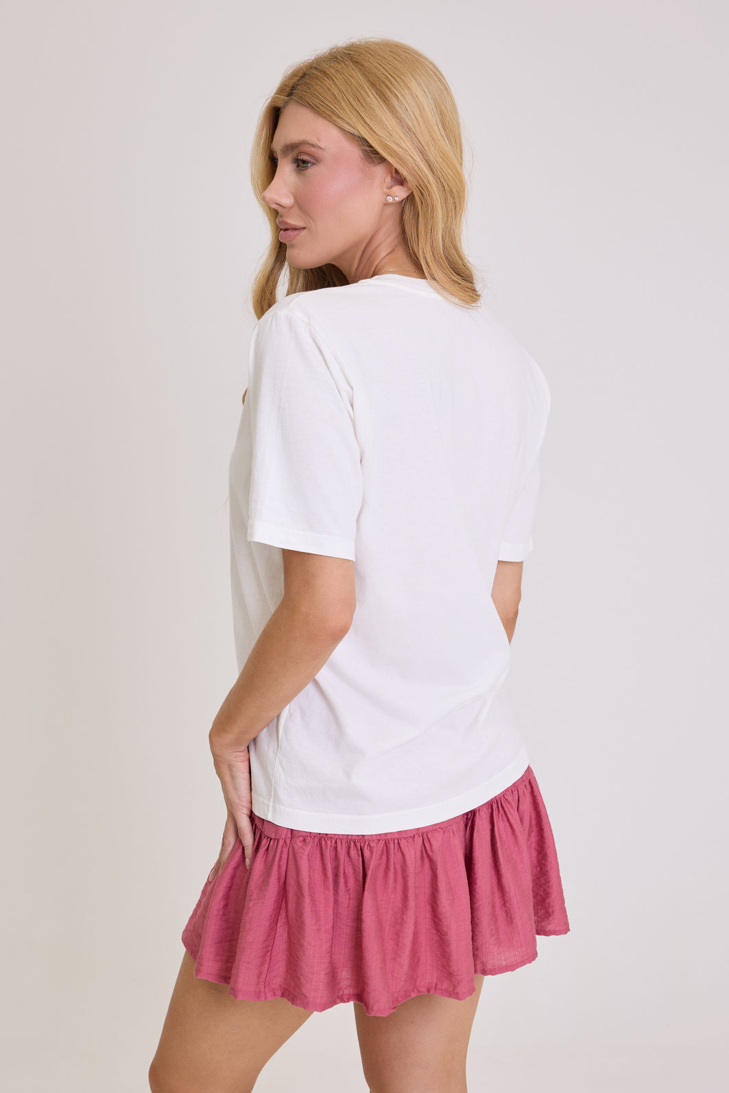 T-SHIRT ESTONADA LAÇO DELICATE (COM APLIQUE) T-SHIRT ESTONADA LAÇO DELICATE (COM APLIQUE)