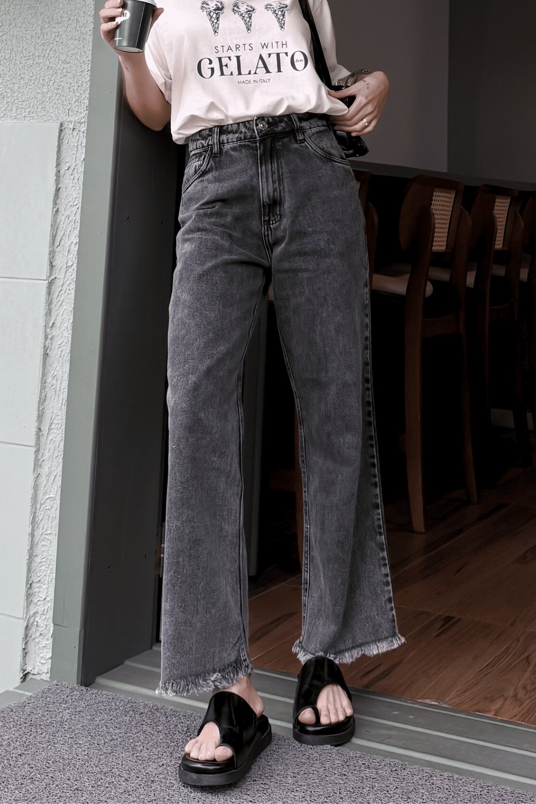 CALÇA JEANS LEONA PRETA MARMORIZADA CALÇA JEANS LEONA PRETA MARMORIZADA