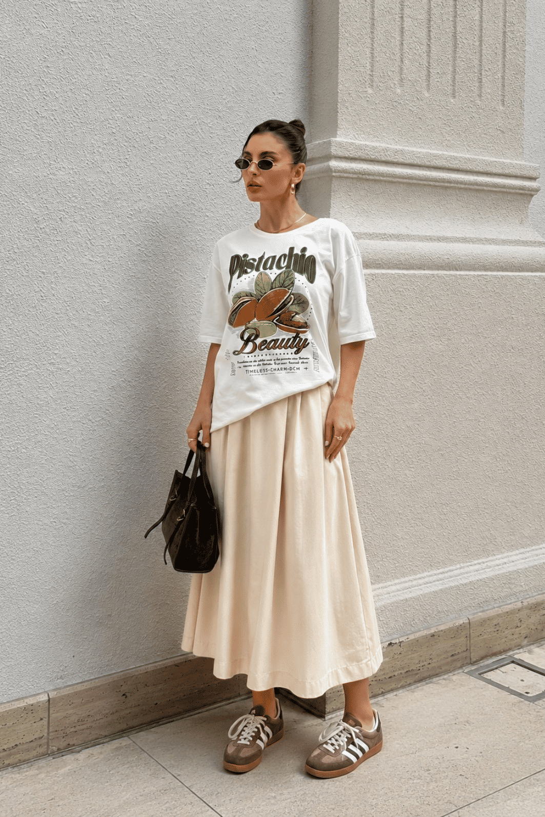 SAIA MIDI COM BOLSOS LIVIA AREIA SAIA MIDI COM BOLSOS LIVIA AREIA