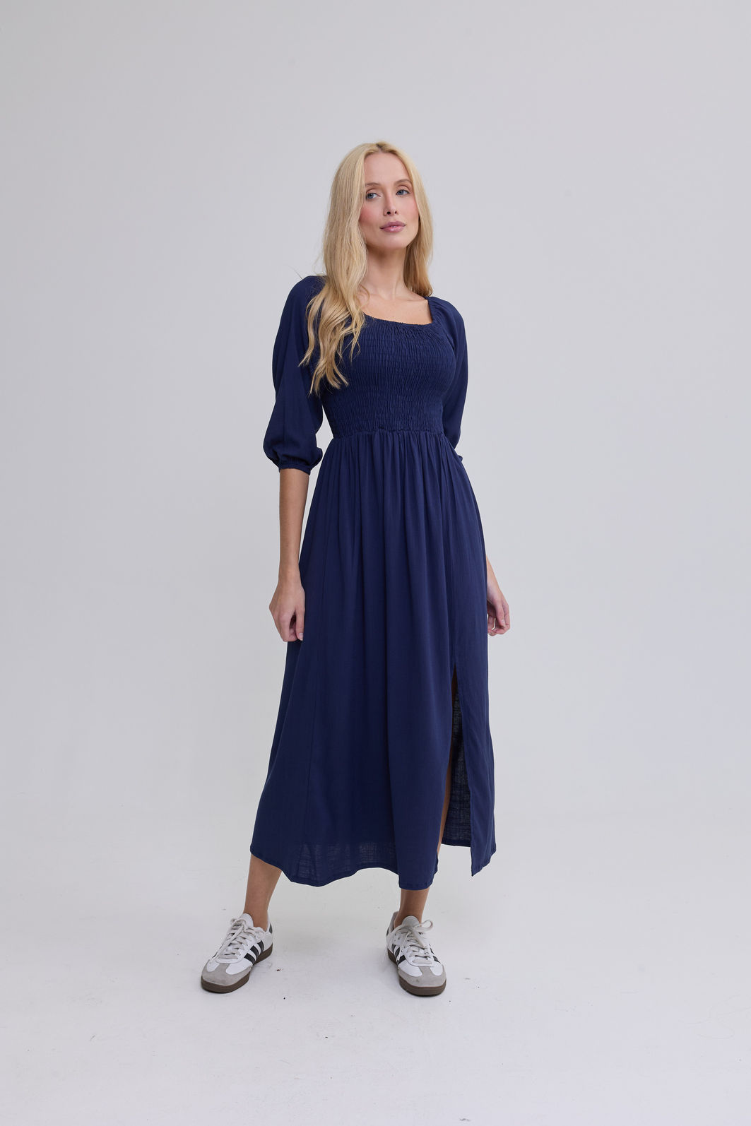 VESTIDO MIDI BARBARA AZUL MARINHO VESTIDO MIDI BARBARA AZUL MARINHO