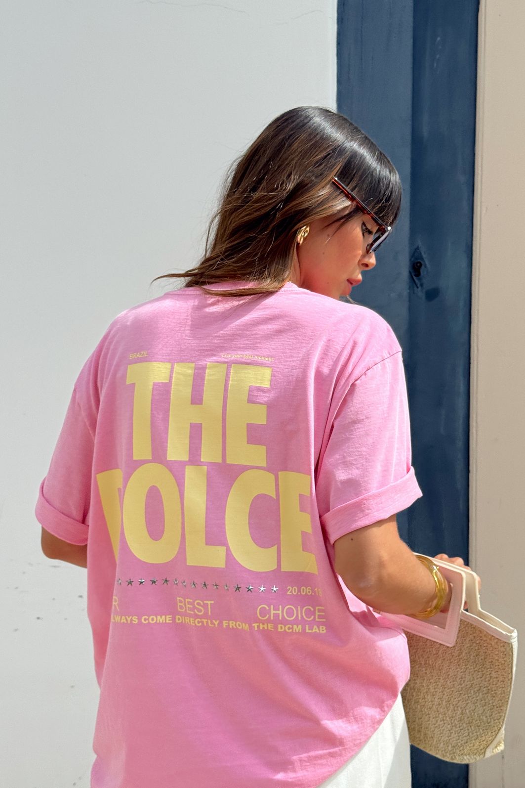 T-SHIRT OVERSIZED THE DOLCE (COM STRASS) ROSA CHICLETE