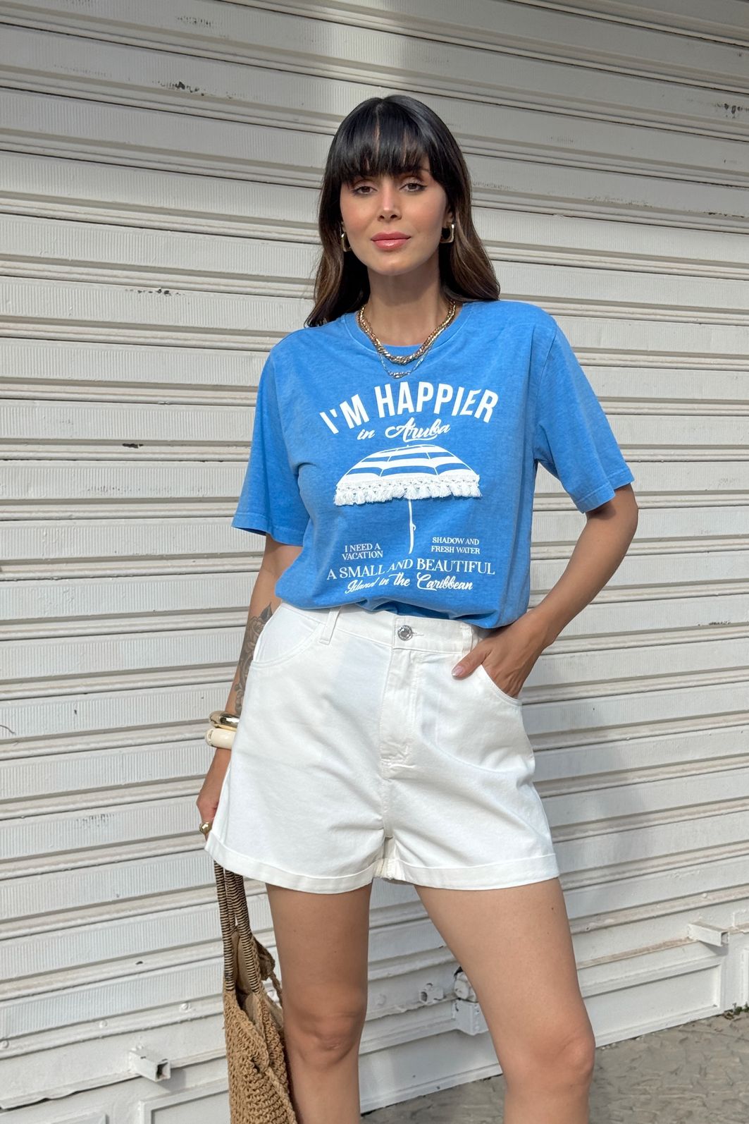 T-SHIRT ESTONADA HAPPIER IN ARUBA (COM APLIQUE) AZUL T-SHIRT ESTONADA HAPPIER IN ARUBA (COM APLIQUE) AZUL