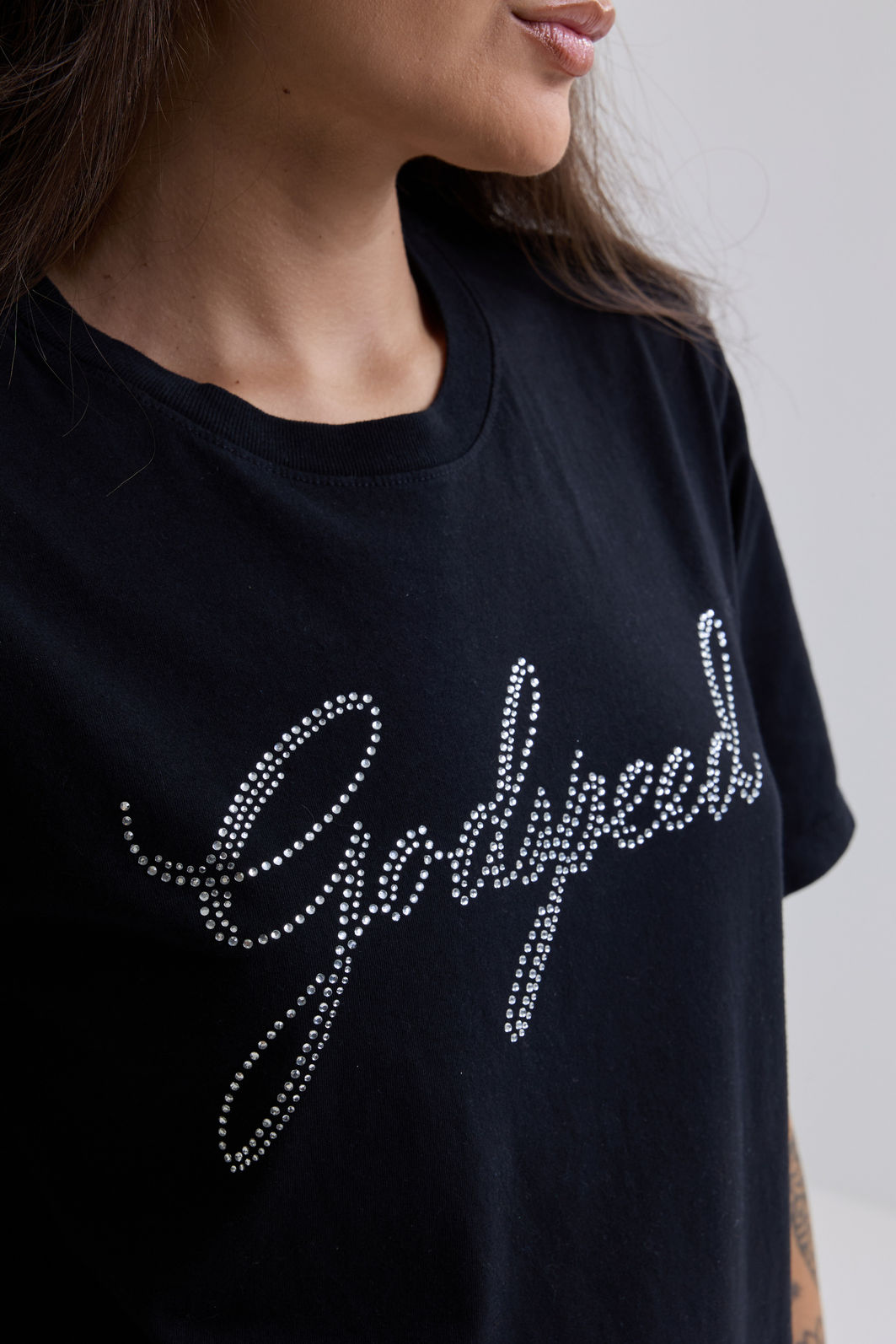 T-SHIRT ESTONADA GODSPEED (COM STRASS) PRETA T-SHIRT ESTONADA GODSPEED (COM STRASS) PRETA