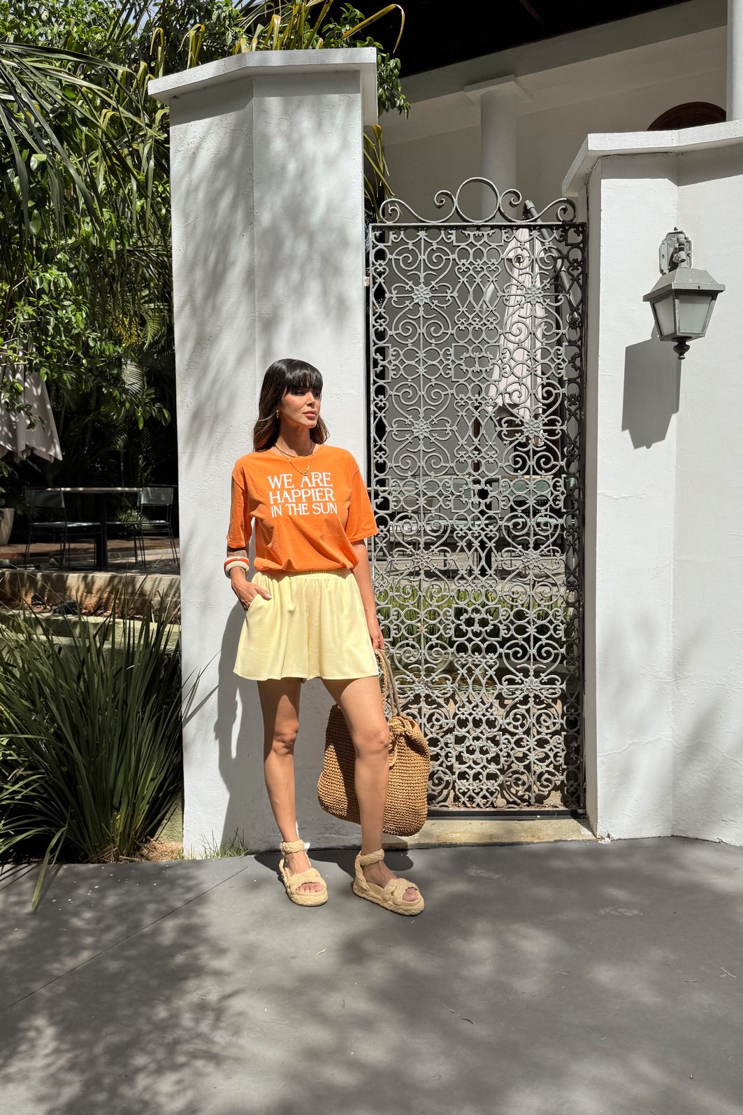 T-SHIRT ESTONADA WE ARE HAPPIER LARANJA VIBRANTE T-SHIRT ESTONADA WE ARE HAPPIER LARANJA VIBRANTE