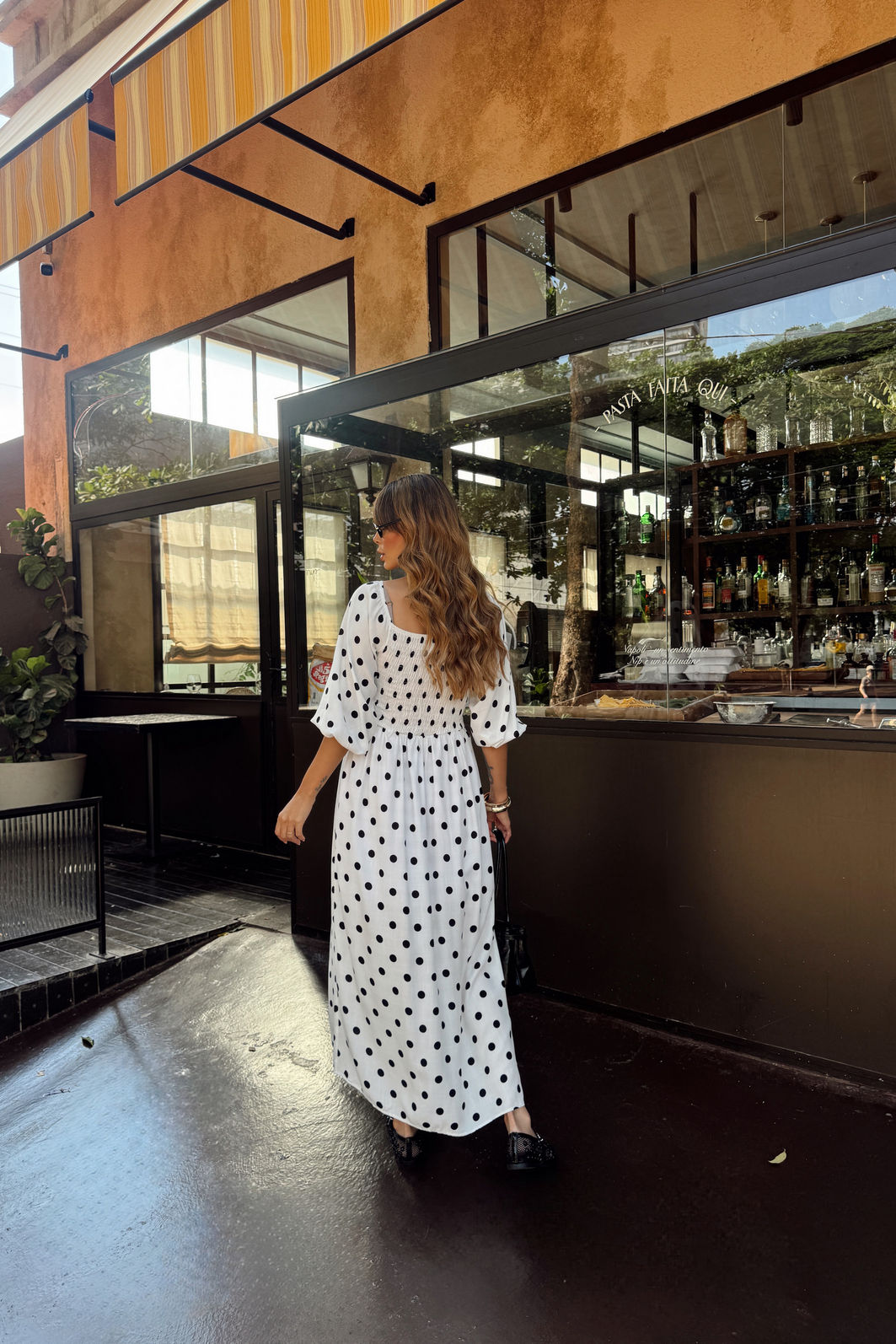 VESTIDO MIDI ESTAMPADO COM BUSTO EM LASTEX BARBARA POÁ BRANCO VESTIDO MIDI ESTAMPADO COM BUSTO EM LASTEX BARBARA POÁ BRANCO