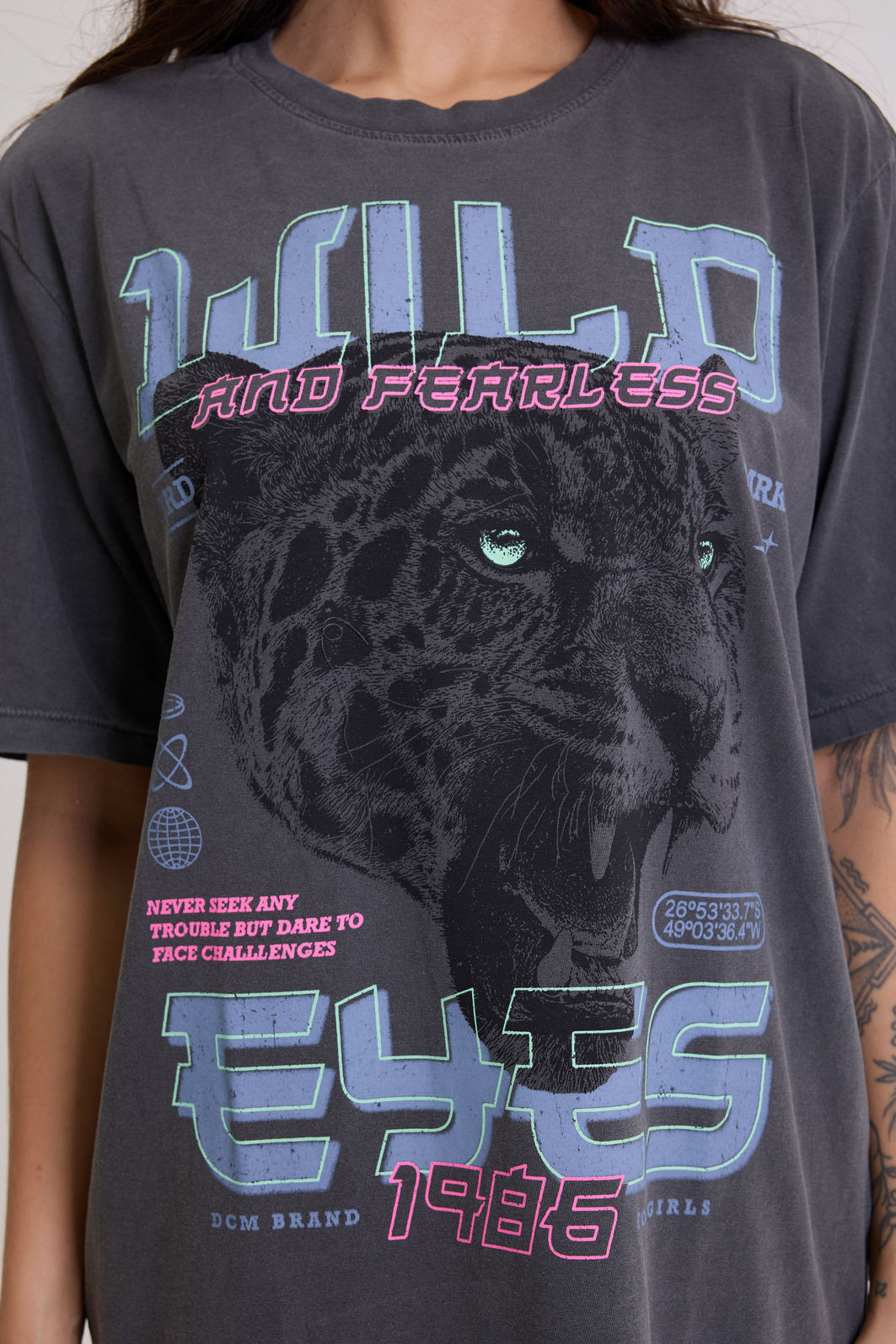 T-SHIRT OVERSIZED WILD AND FEARLESS