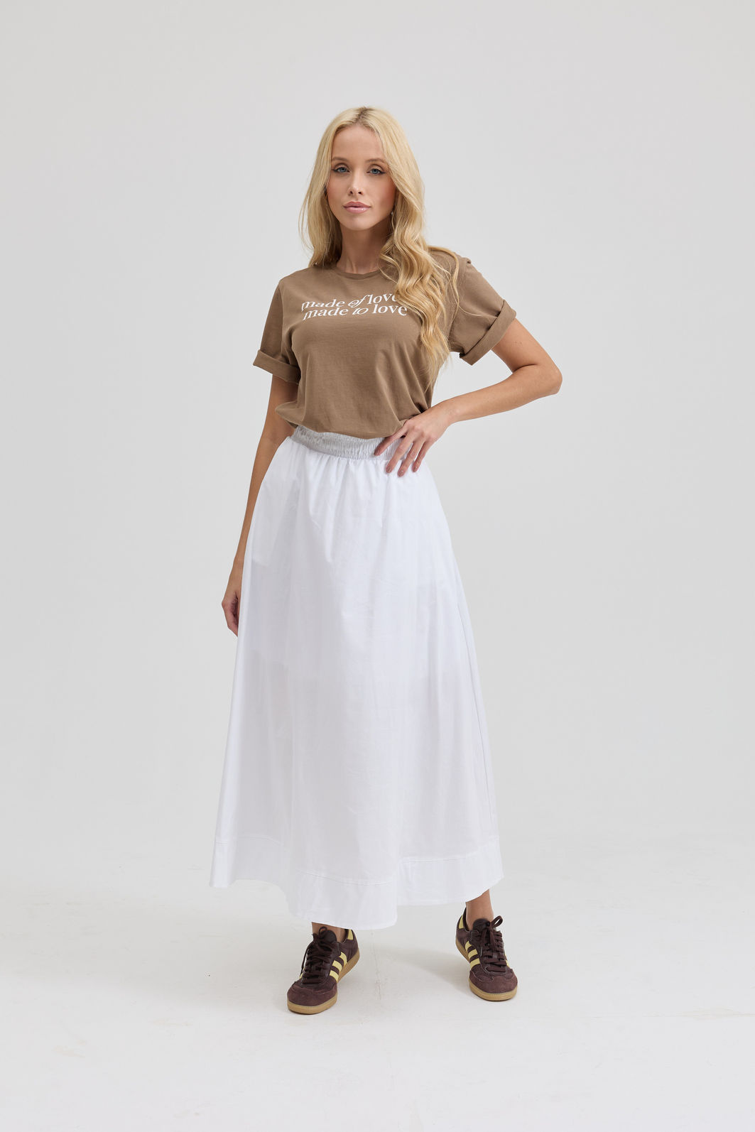 T-SHIRT ESTONADA MADE OF LOVE MARROM MOCHA T-SHIRT ESTONADA MADE OF LOVE MARROM MOCHA