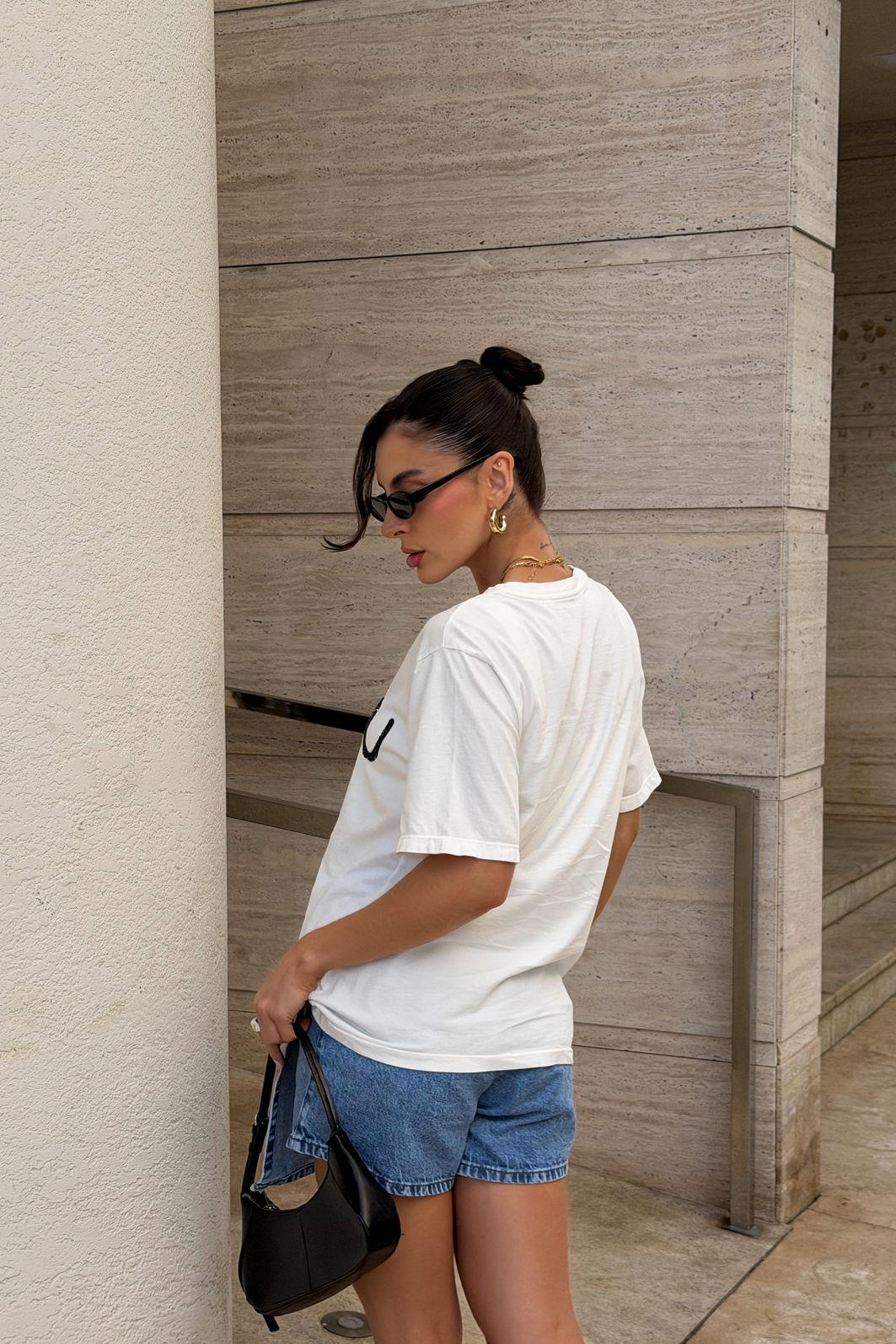 T-SHIRT ESTONADA BONITA (COM APLIQUE) T-SHIRT ESTONADA BONITA (COM APLIQUE)