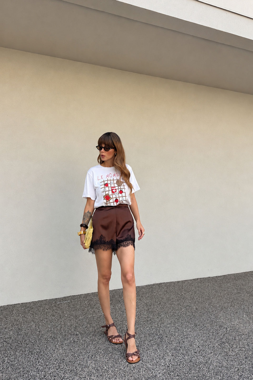 T-SHIRT ESTONADA LE MOMENT BRANCA T-SHIRT ESTONADA LE MOMENT BRANCA