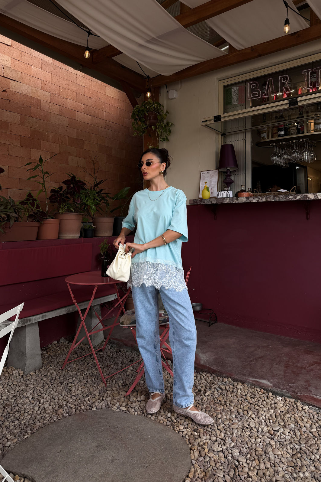 T-SHIRT OVERSIZED COM BARRA DE RENDA AZUL CANDY T-SHIRT OVERSIZED COM BARRA DE RENDA AZUL CANDY