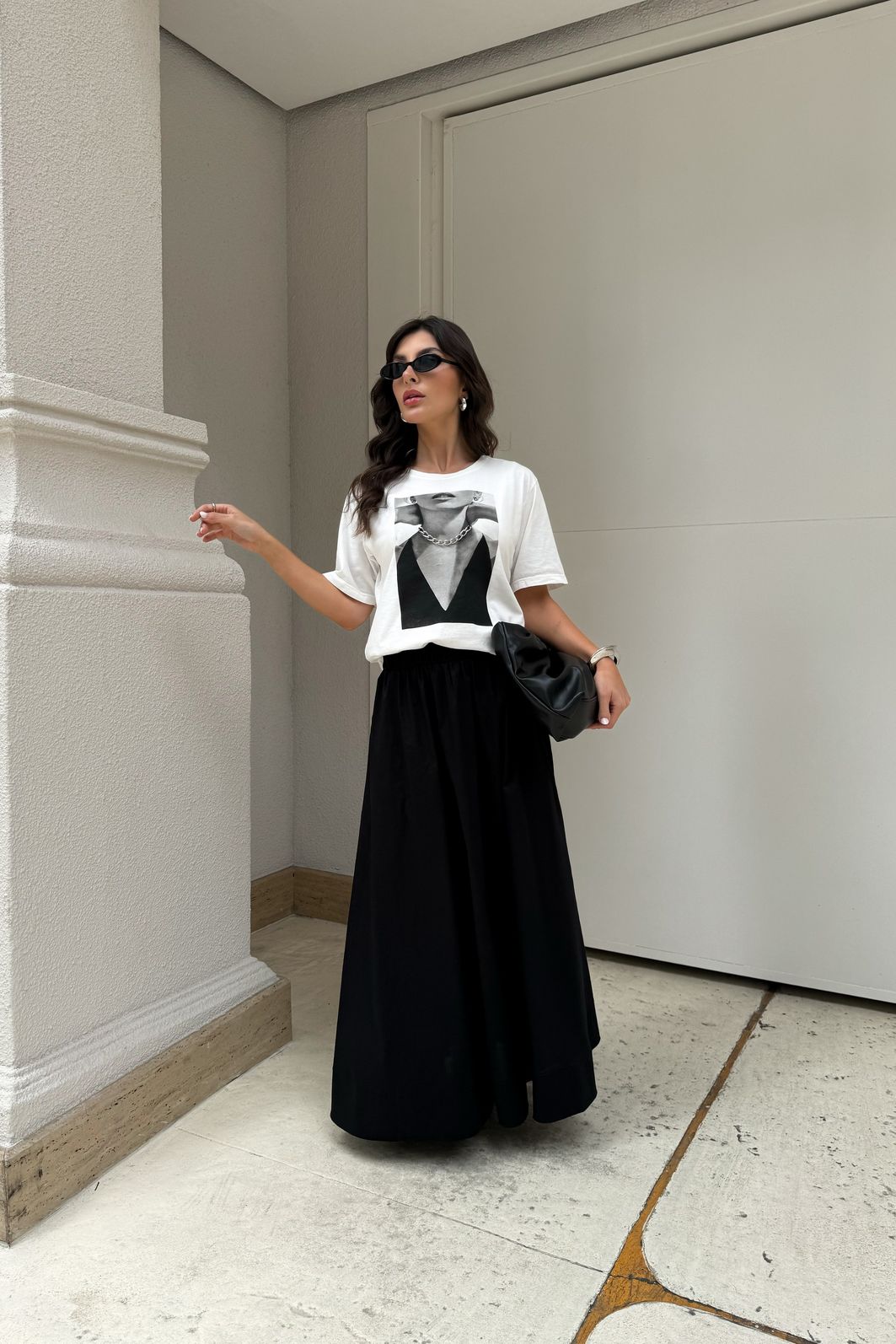 saia midi livia preta saia midi livia preta
