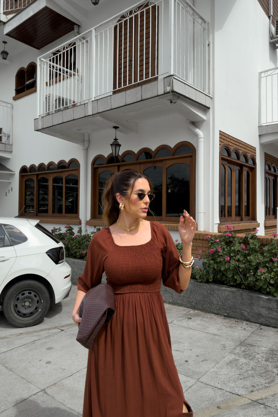 VESTIDO MIDI BARBARA LISO MARROM TRUFADO VESTIDO MIDI BARBARA LISO MARROM TRUFADO