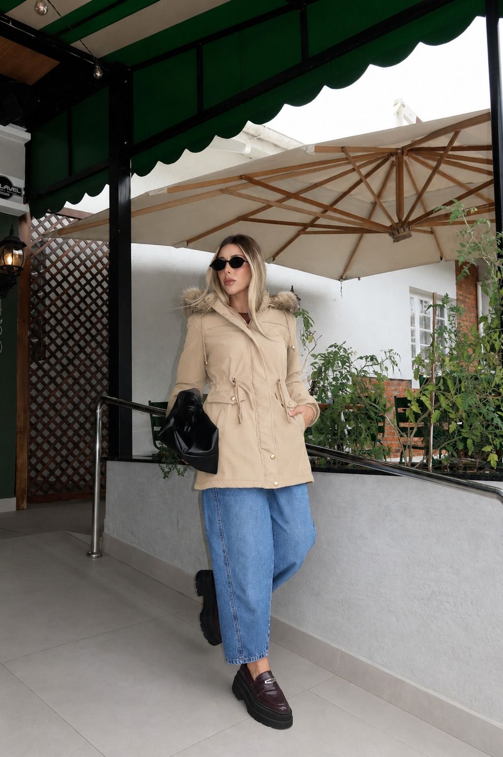 PARKA PELUCIADA COM BOLSOS ELOA BEGE PARKA PELUCIADA COM BOLSOS ELOA BEGE