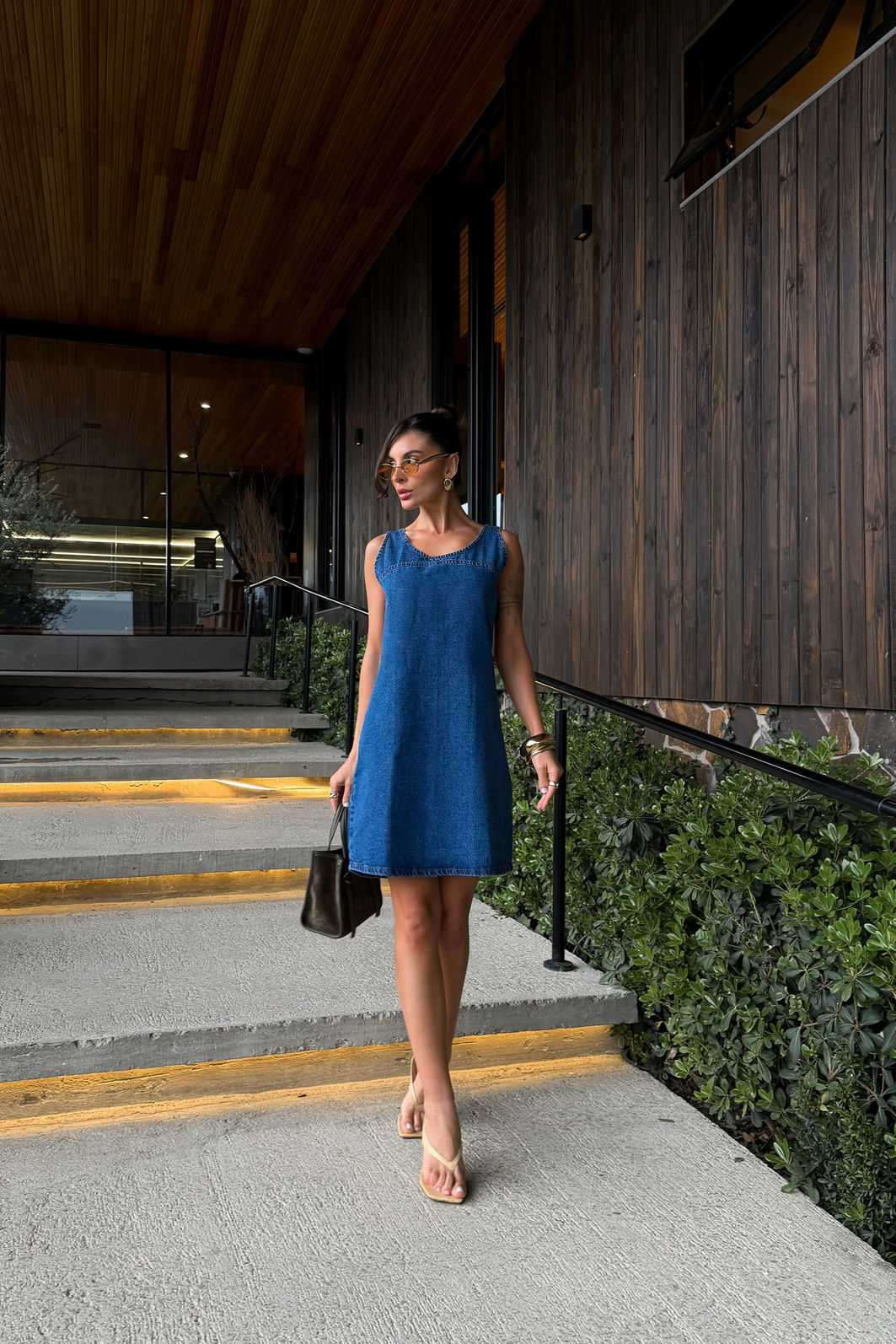 VESTIDO CURTO COM RECORTES PALOMA AZUL ESCURO VESTIDO CURTO COM RECORTES PALOMA AZUL ESCURO