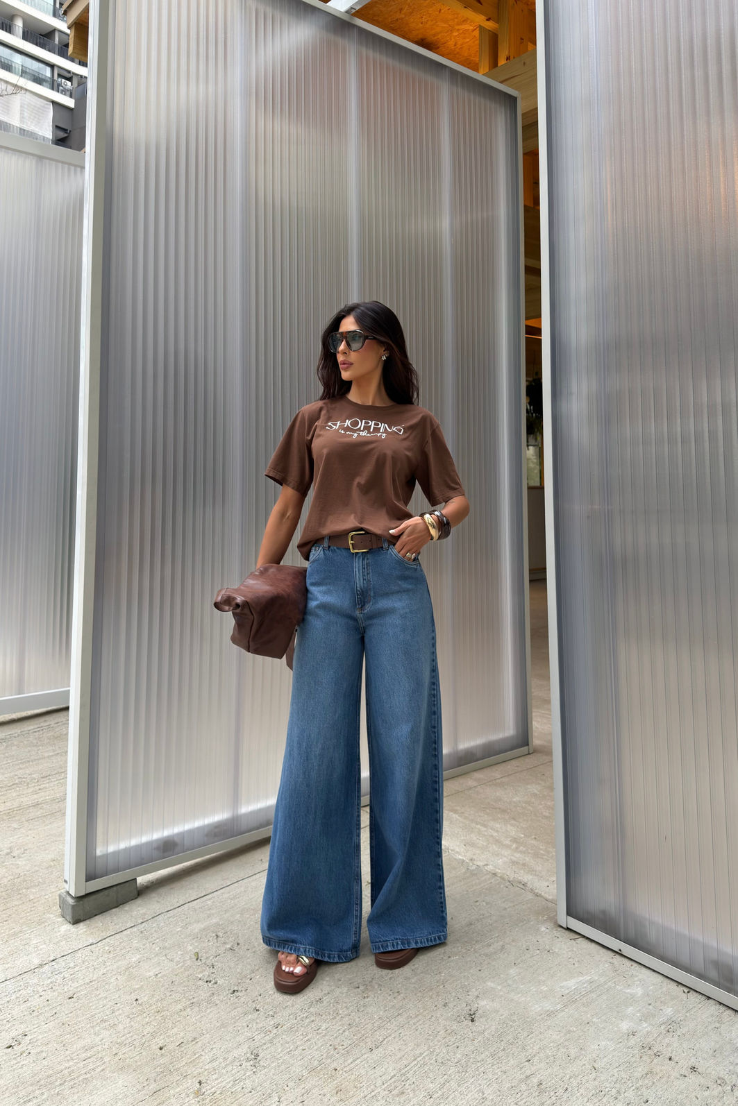 T-SHIRT ESTONADA MY THERAPY MARROM CAFÉ T-SHIRT ESTONADA MY THERAPY MARROM CAFÉ