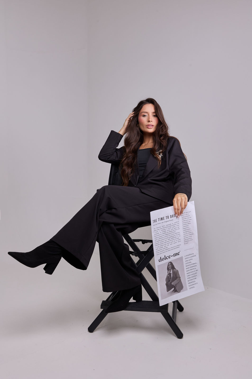 CALÇA ALFAIATARIA PANTALONA COM PREGAS E BOLSOS SILVIA PRETA CALÇA ALFAIATARIA PANTALONA COM PREGAS E BOLSOS SILVIA PRETA