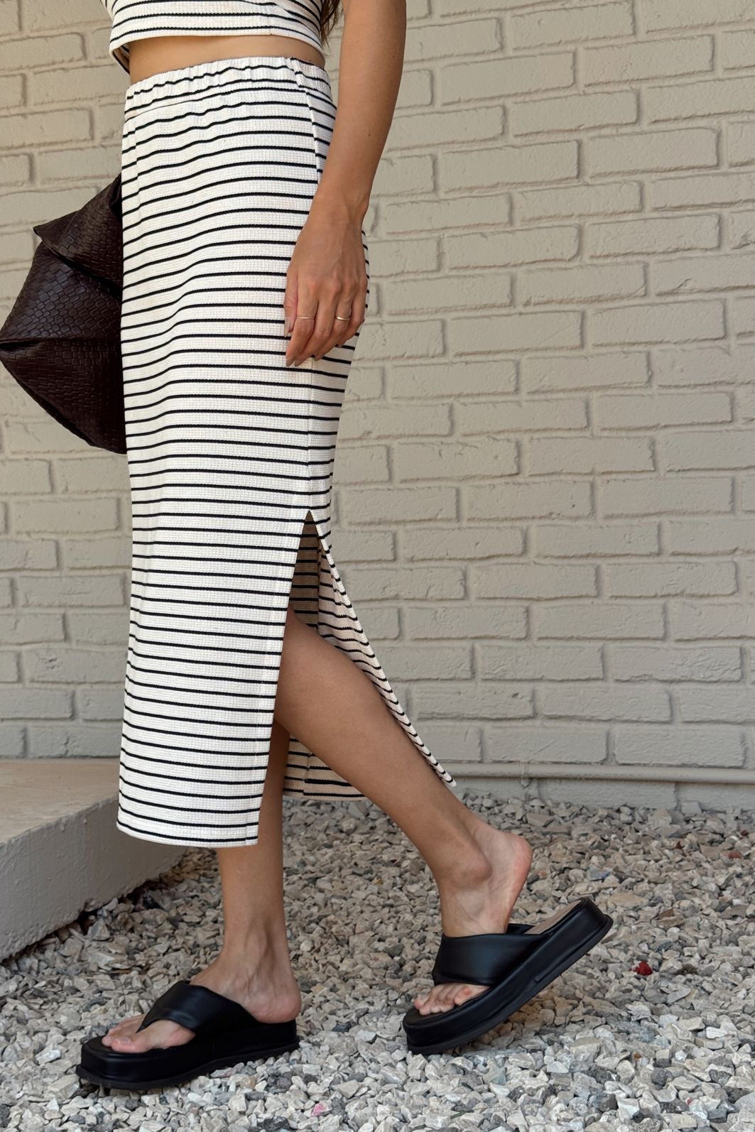 SAIA MIDI LISTRADO MONACO PRETO