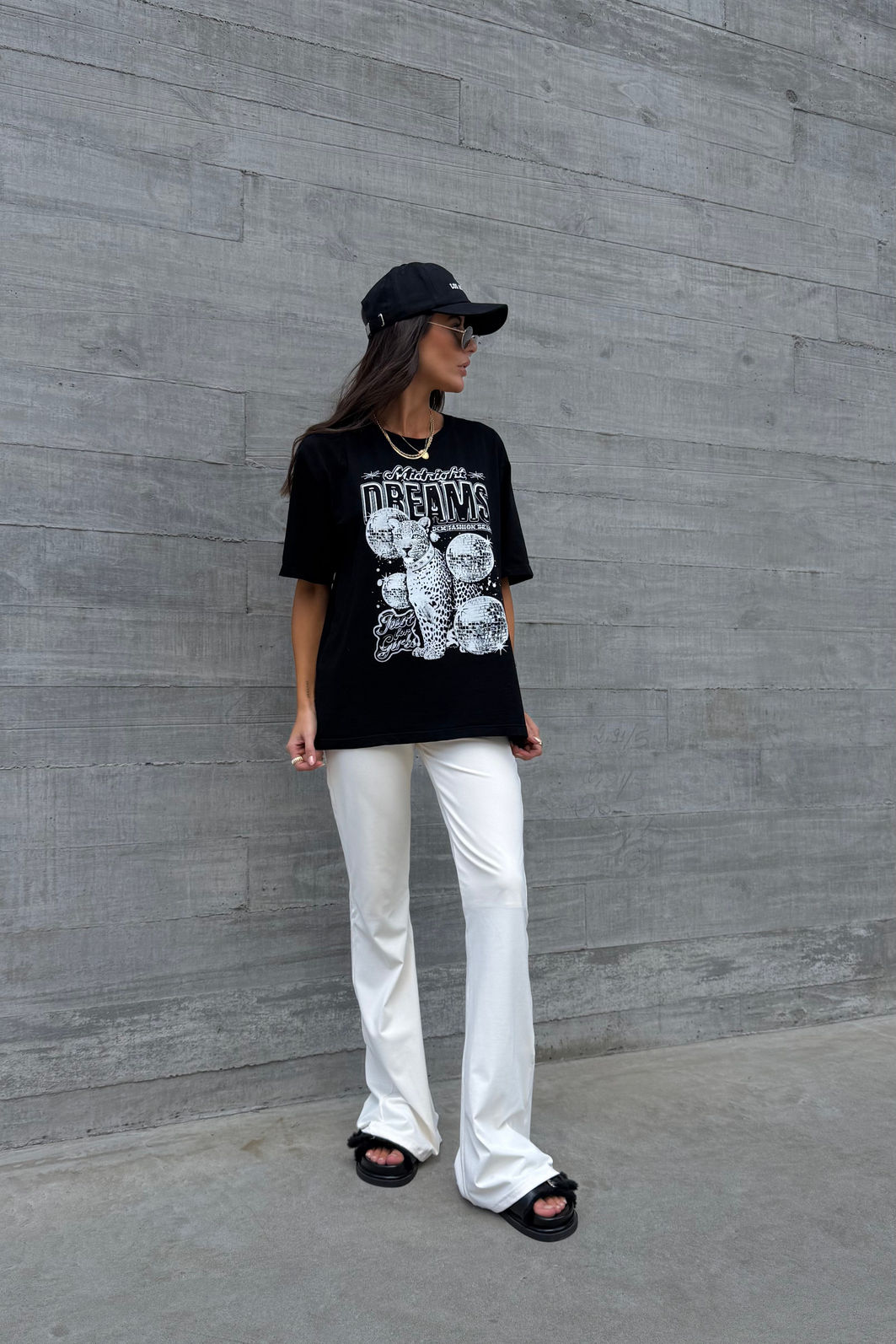 T-SHIRT ESTONADA MIDNIGHT DREAMS PRETA T-SHIRT ESTONADA MIDNIGHT DREAMS PRETA