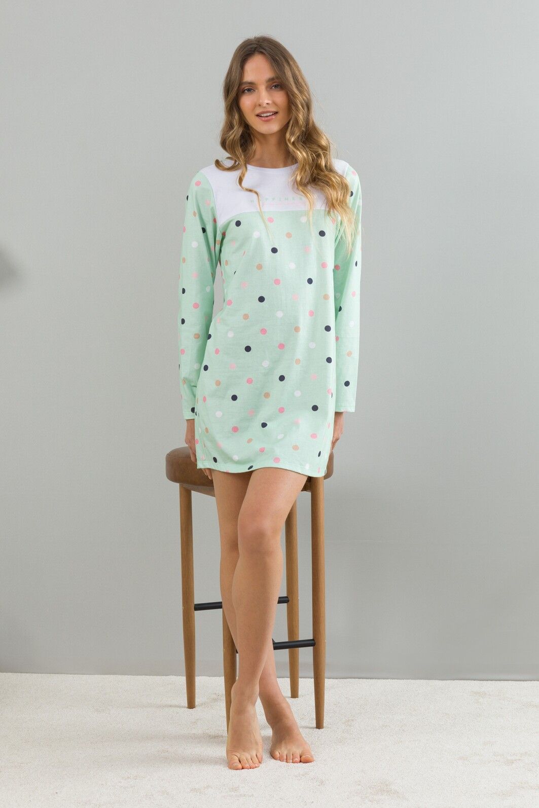 CAMISOLA FEMININA MANGA LONGA COM RECORTE CAMISOLA FEMININA MANGA LONGA COM RECORTE