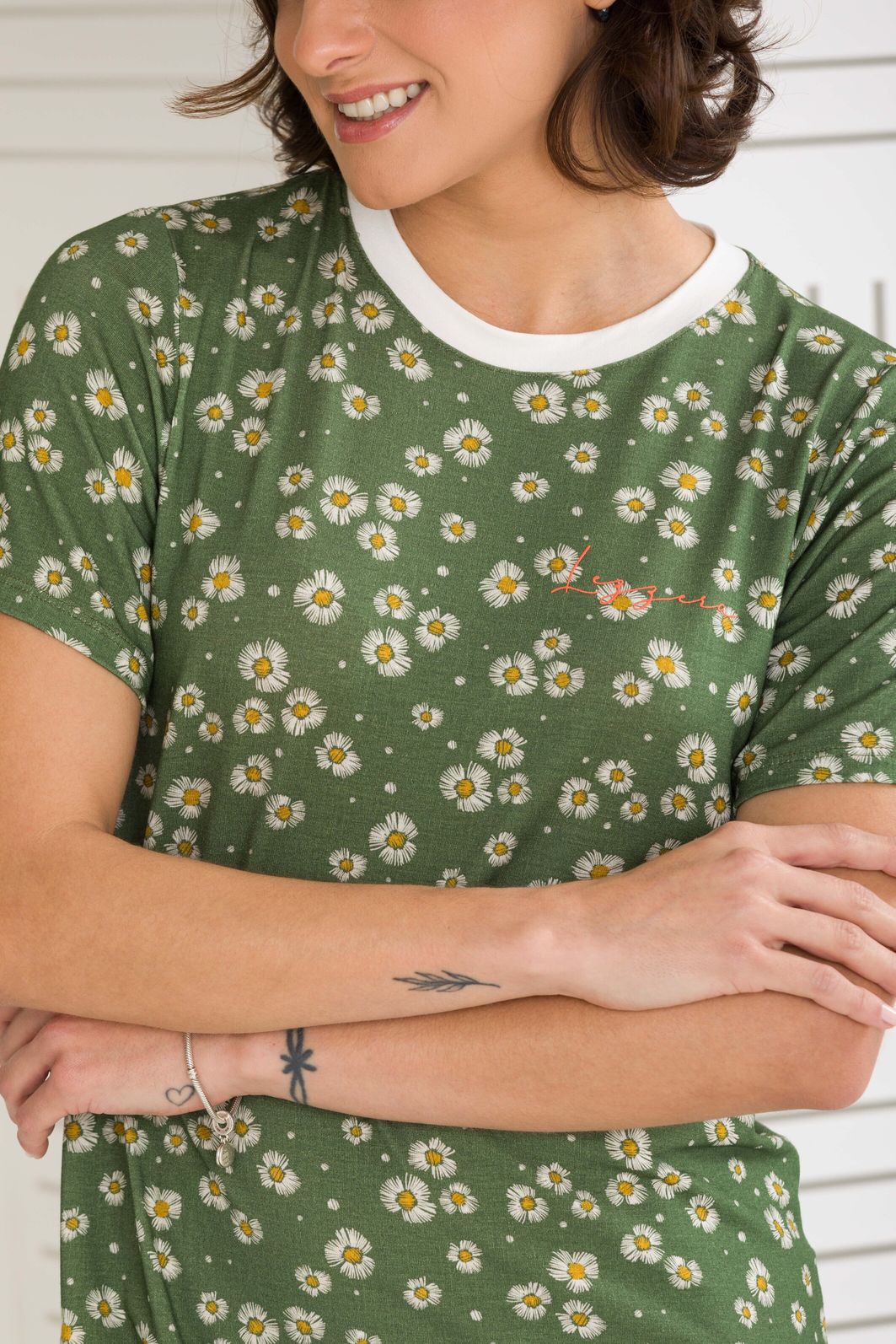 CAMISETÃO FEMININO VERDE MARGARIDAS CAMISETÃO FEMININO VERDE MARGARIDAS