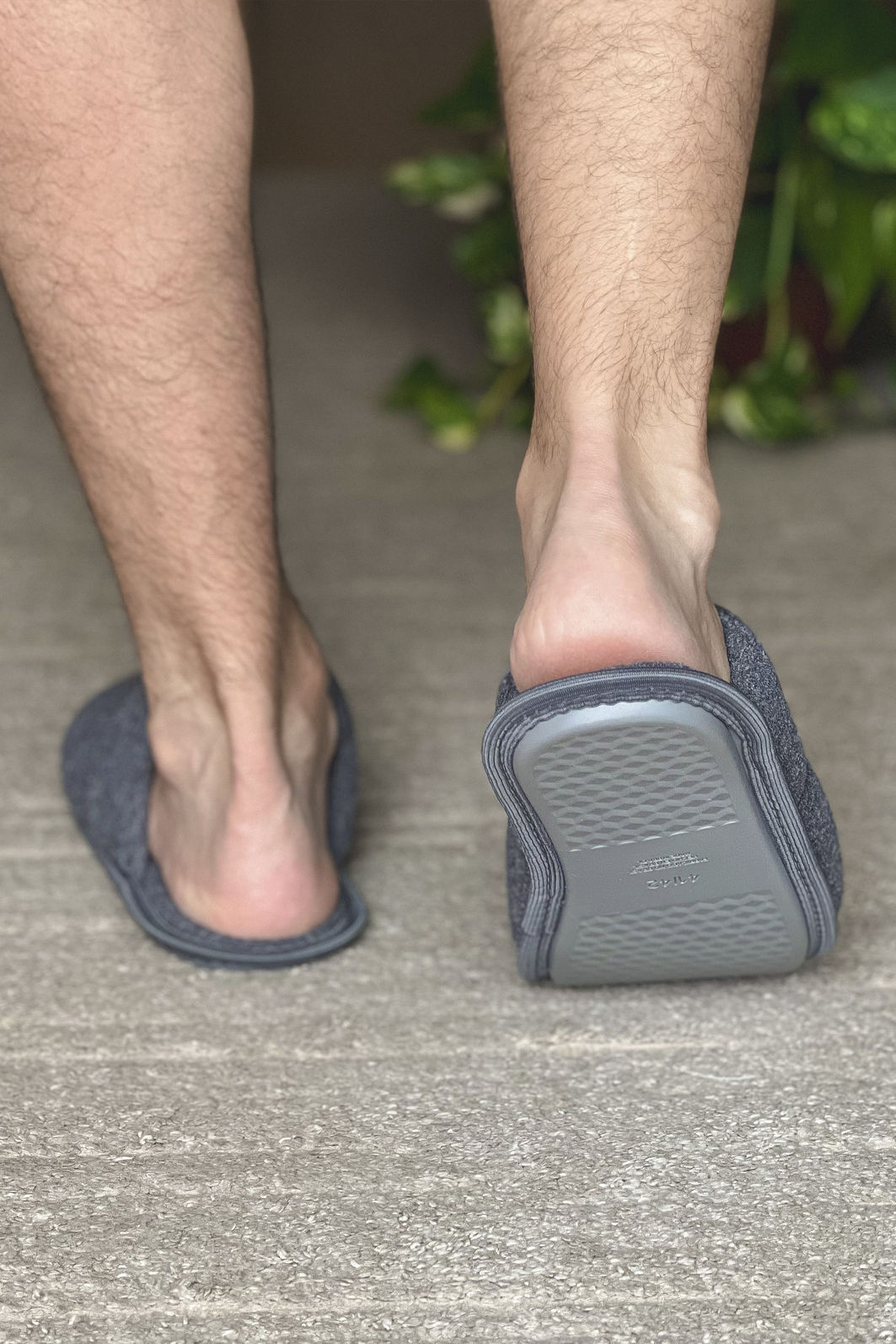 CHINELO PANTUFA CINZA CHUMBO CHINELO PANTUFA CINZA CHUMBO