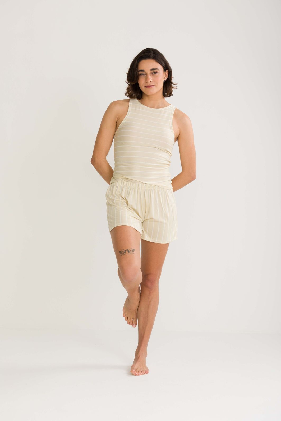 PIJAMA FEMININO REGATA LISTRA CREME