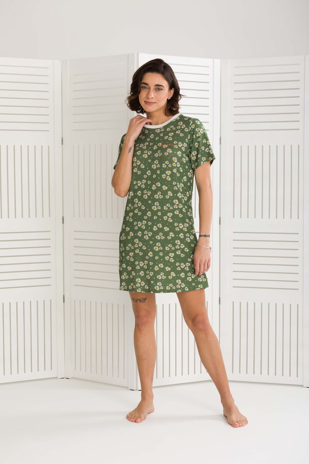 CAMISETÃO FEMININO VERDE MARGARIDAS CAMISETÃO FEMININO VERDE MARGARIDAS