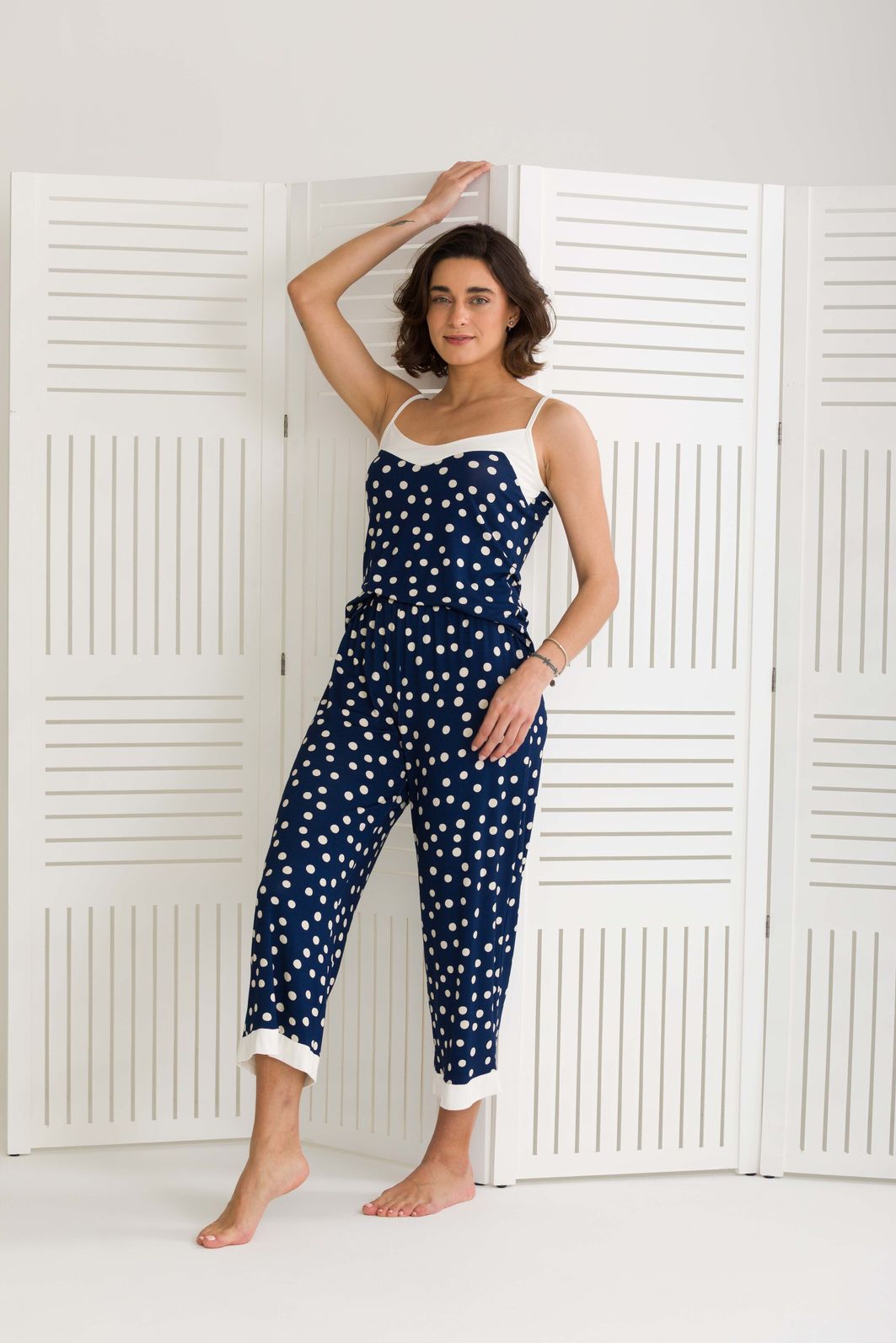 PIJAMA FEMININO DE ALÇAS COM CALÇA MIDI POÁ MARINHO PIJAMA FEMININO DE ALÇAS COM CALÇA MIDI POÁ MARINHO