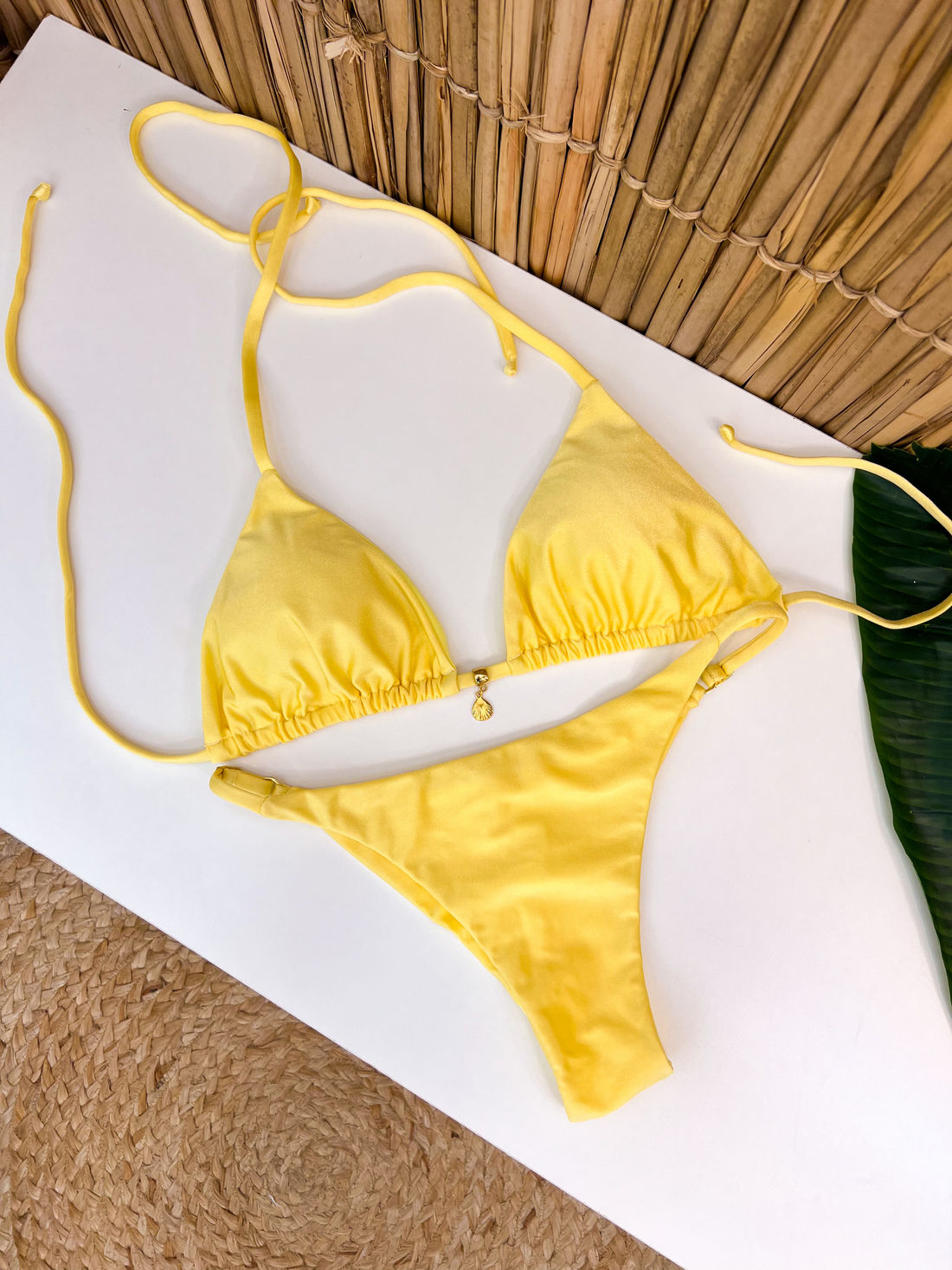 CORTINIHA COM CALCINHA DE REGULAGEM - AMARELO MANTEIGA