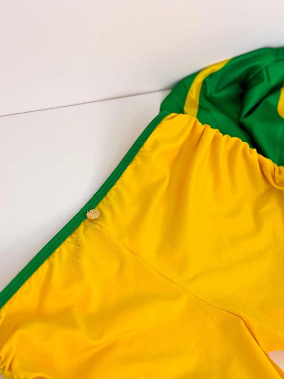 SHORT RIO - VERDE/AMARELO