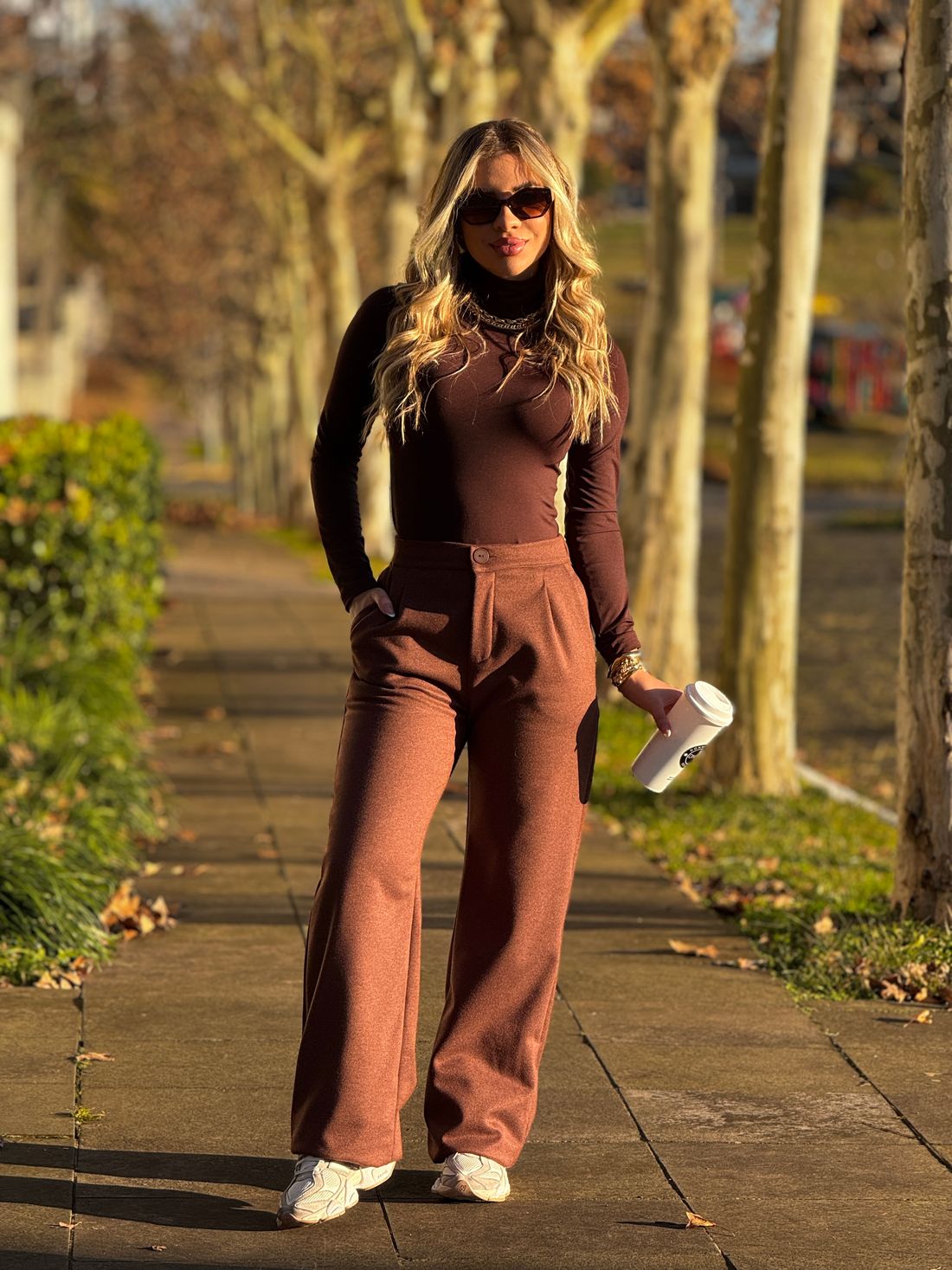 Wide Leg Apeluciada Louise Marrom Wide Leg Apeluciada Louise Marrom