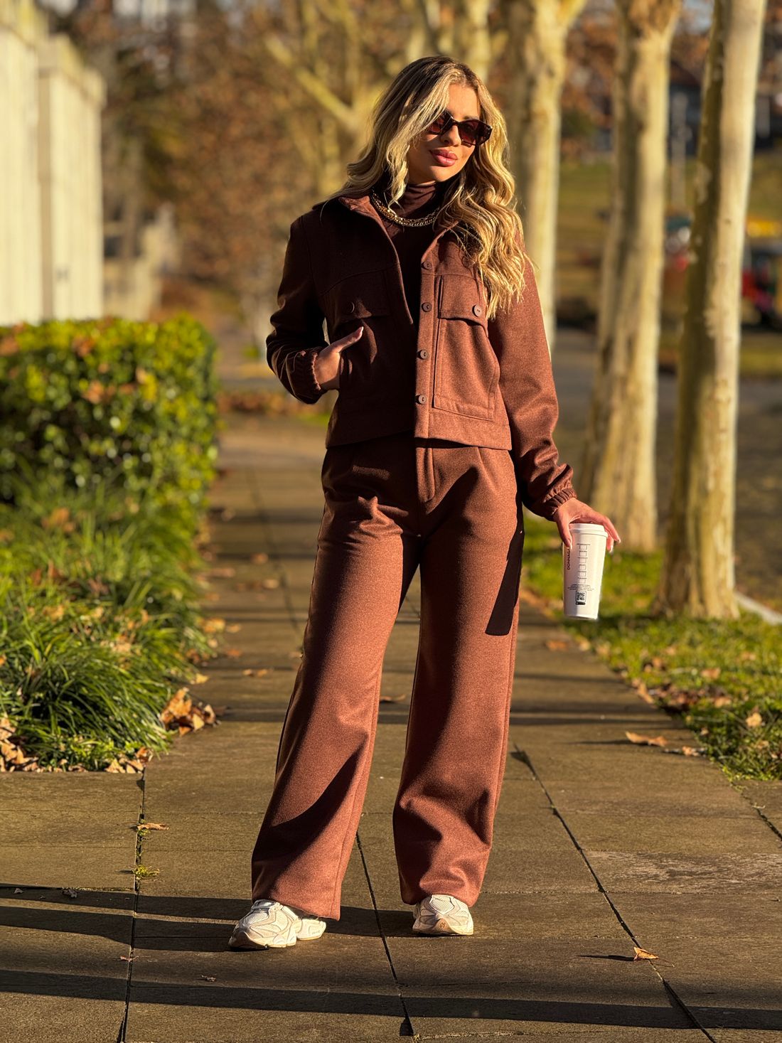 Wide Leg Apeluciada Louise Marrom Wide Leg Apeluciada Louise Marrom