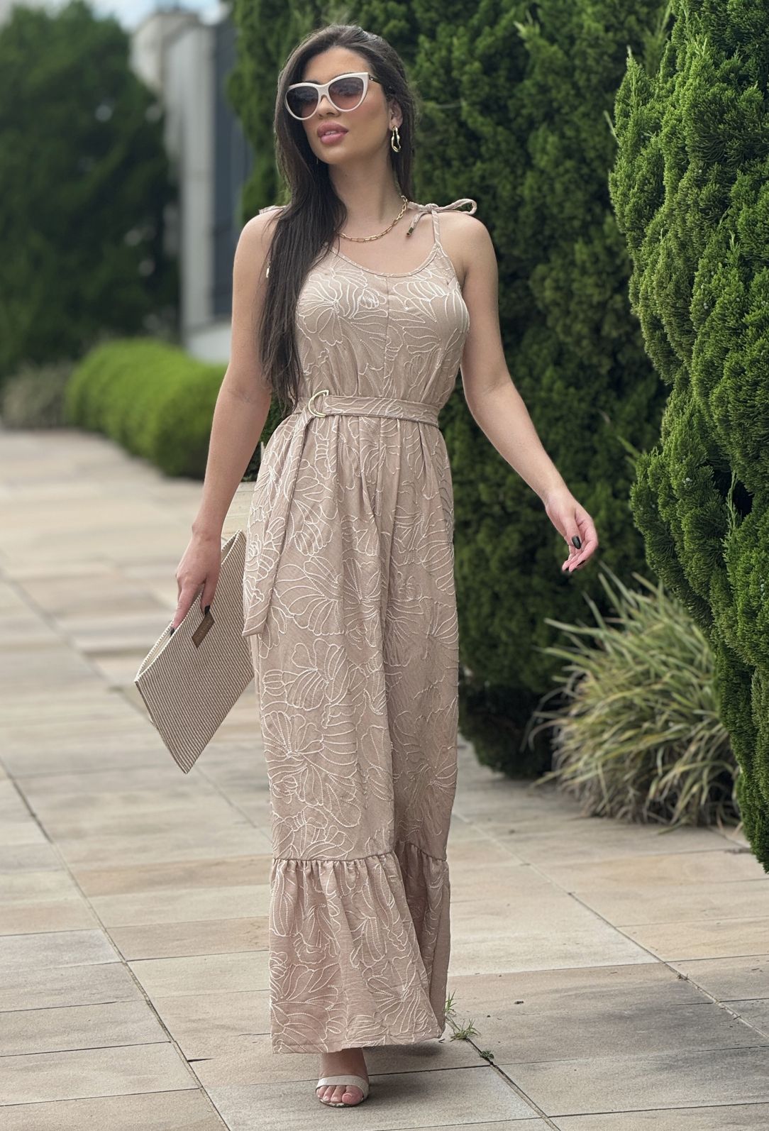 Vestido Laura Bordado Cappuccino Vestido Laura Bordado Cappuccino