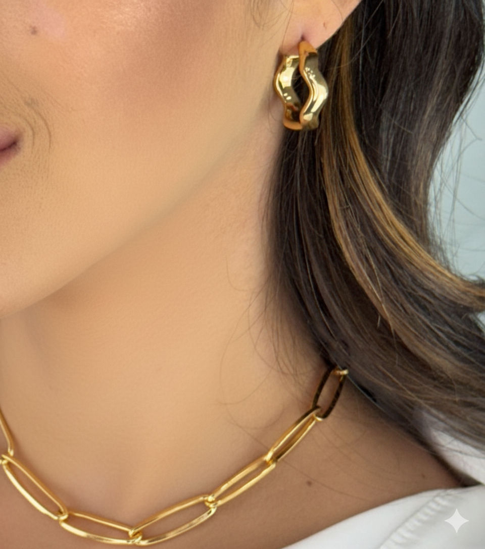 Brinco Chloe Dourado Brinco Chloe Dourado