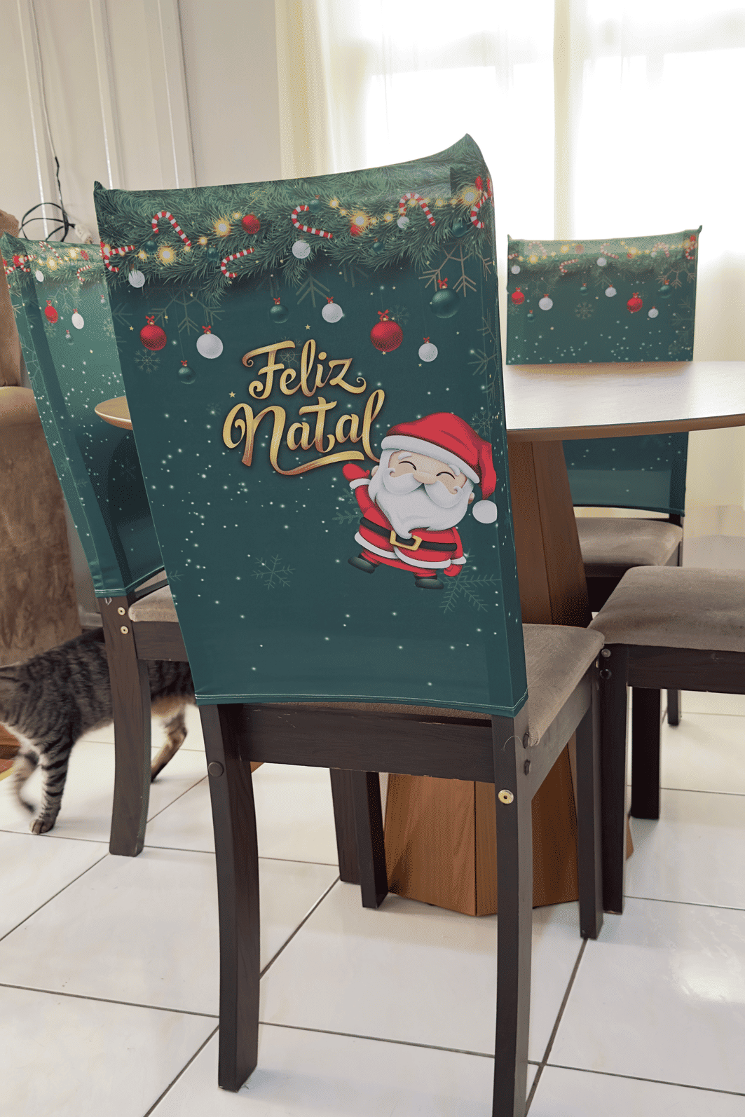 KIT COM 4 Capa de Cadeira Decorativa Natal VERDE PAPAI NOEL KIT COM 4 Capa de Cadeira Decorativa Natal VERDE PAPAI NOEL