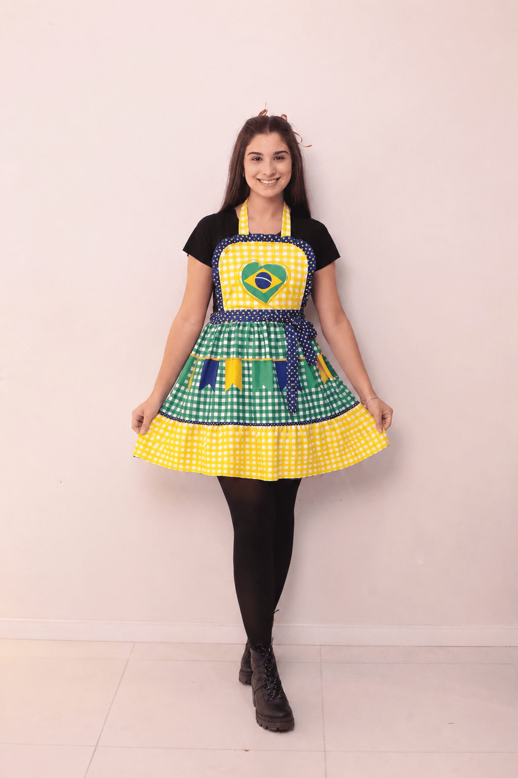 Vestido Festa Junina Estampa Brasil —Veste P ao G2 Vestido Festa Junina Estampa Brasil —Veste P ao G2