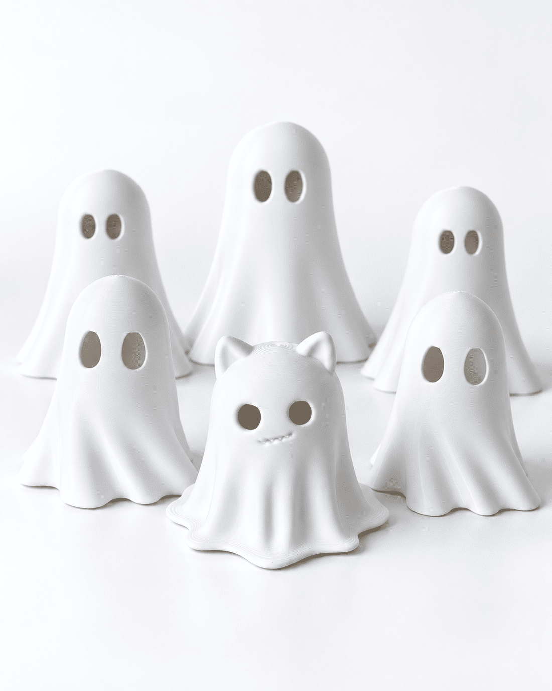 Kit 6 Fantasminhas Decorativos Halloween em Impressão 3D Kit 6 Fantasminhas Decorativos Halloween em Impressão 3D