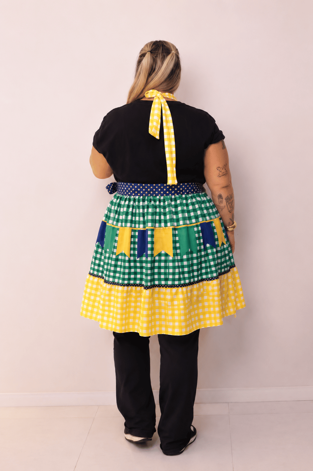 Vestido Festa Junina Estampa Brasil —Veste P ao G2 Vestido Festa Junina Estampa Brasil —Veste P ao G2