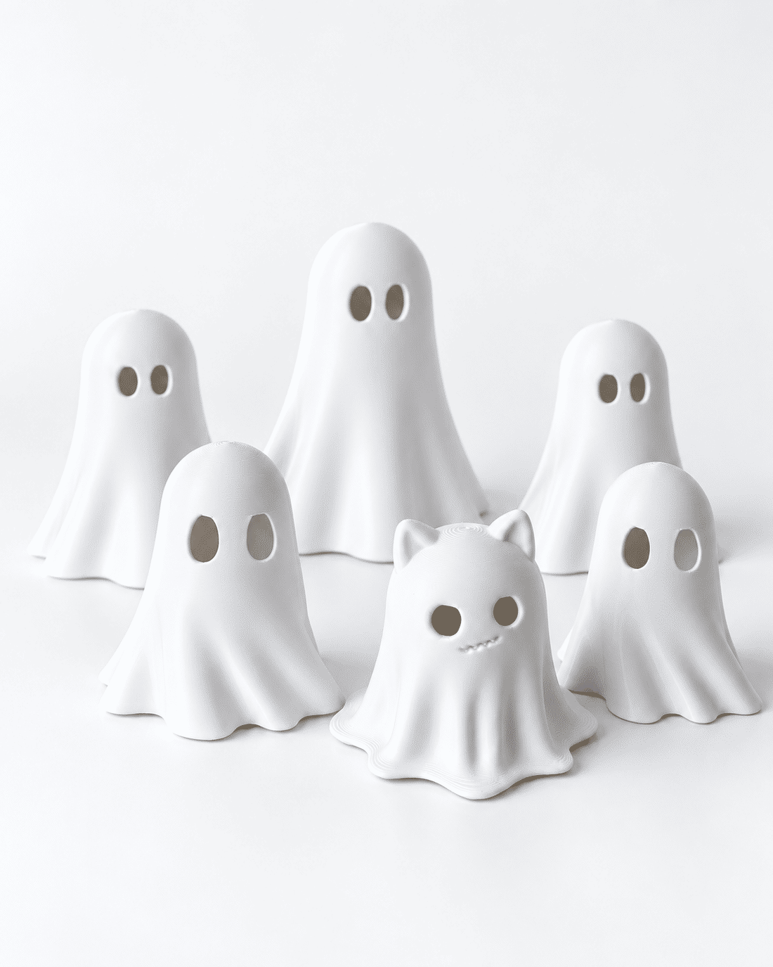 Kit 6 Fantasminhas Decorativos Halloween em Impressão 3D Kit 6 Fantasminhas Decorativos Halloween em Impressão 3D