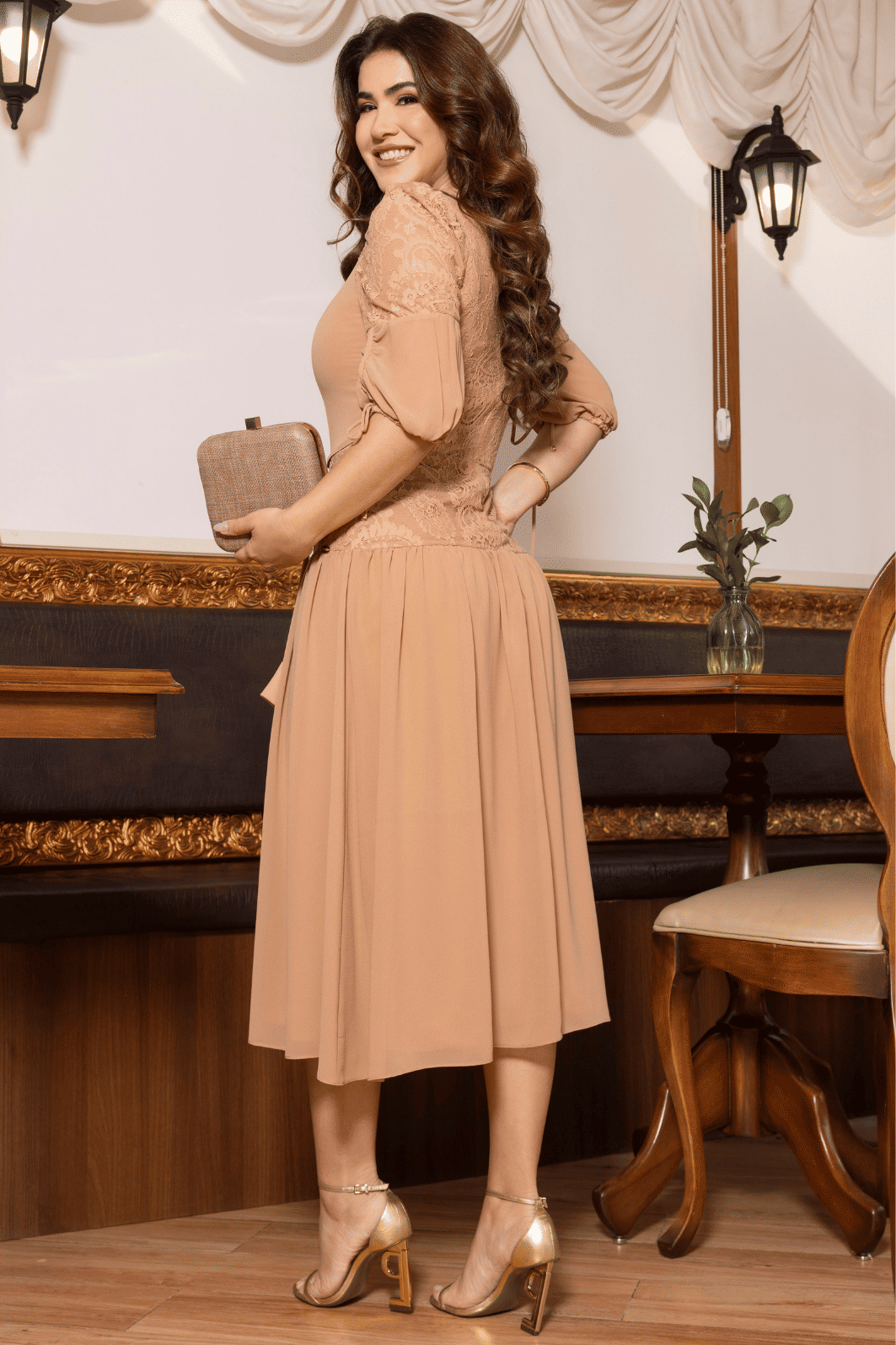 VESTIDO CHIFFON COM DETALHES EM RENDA - 14516 VESTIDO CHIFFON COM DETALHES EM RENDA - 14516