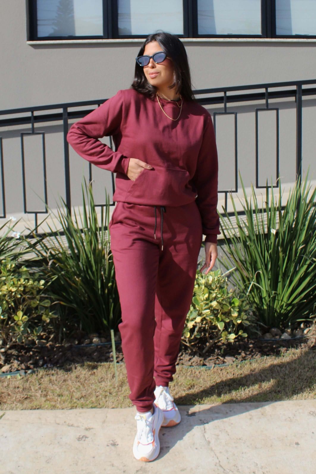 Conjunto moletom felpado flanelado feminino blusa manga longae calça jogger Calça jogger do Conjunto Soho com cós elástico, cordão ajustável e bolsos laterais.