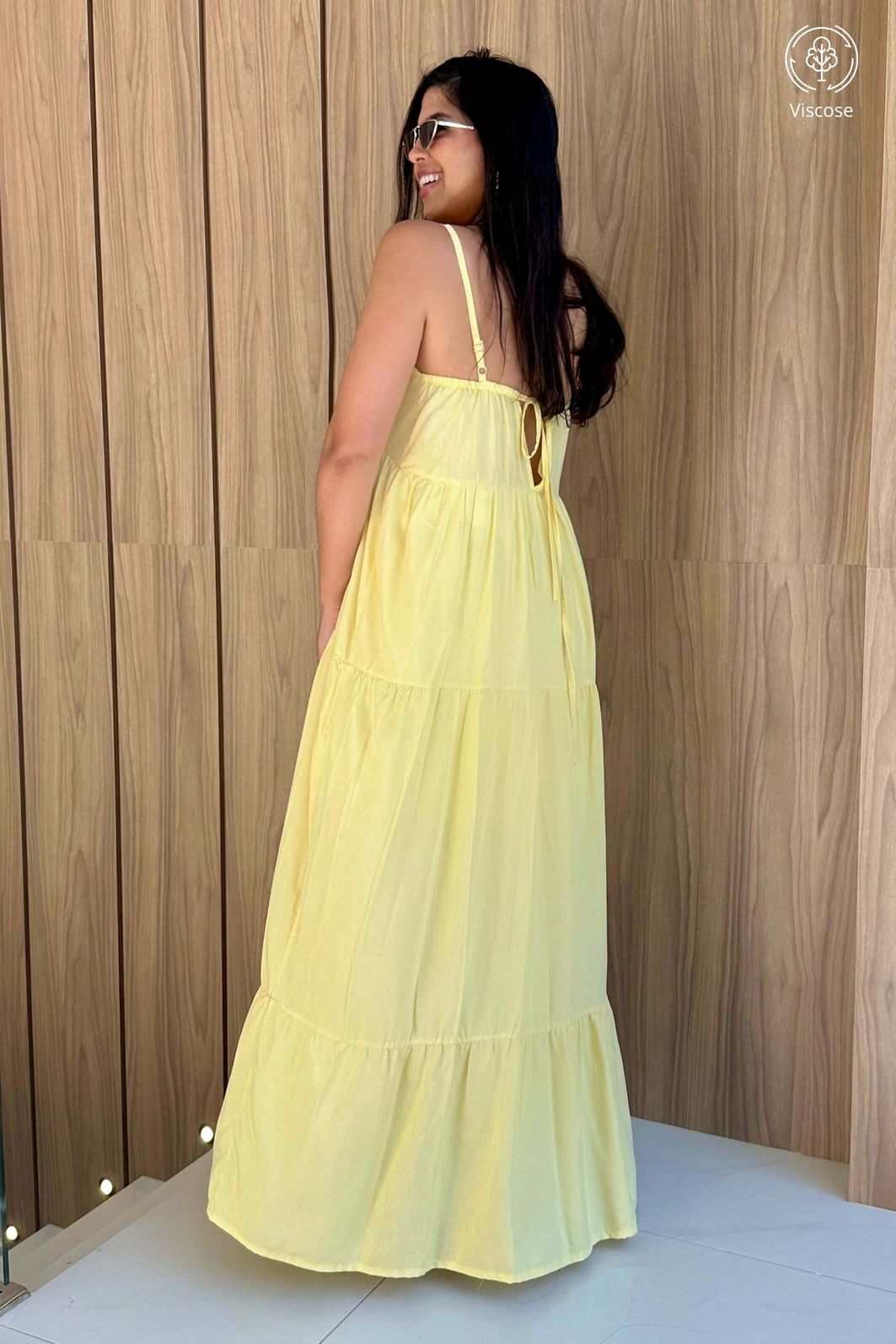LEVE 3 VESTIDOS MIDI VISCOSE LUMINAR E GANHE DESCONTO ESPECIAL LEVE 3 VESTIDOS MIDI VISCOSE LUMINAR E GANHE DESCONTO ESPECIAL