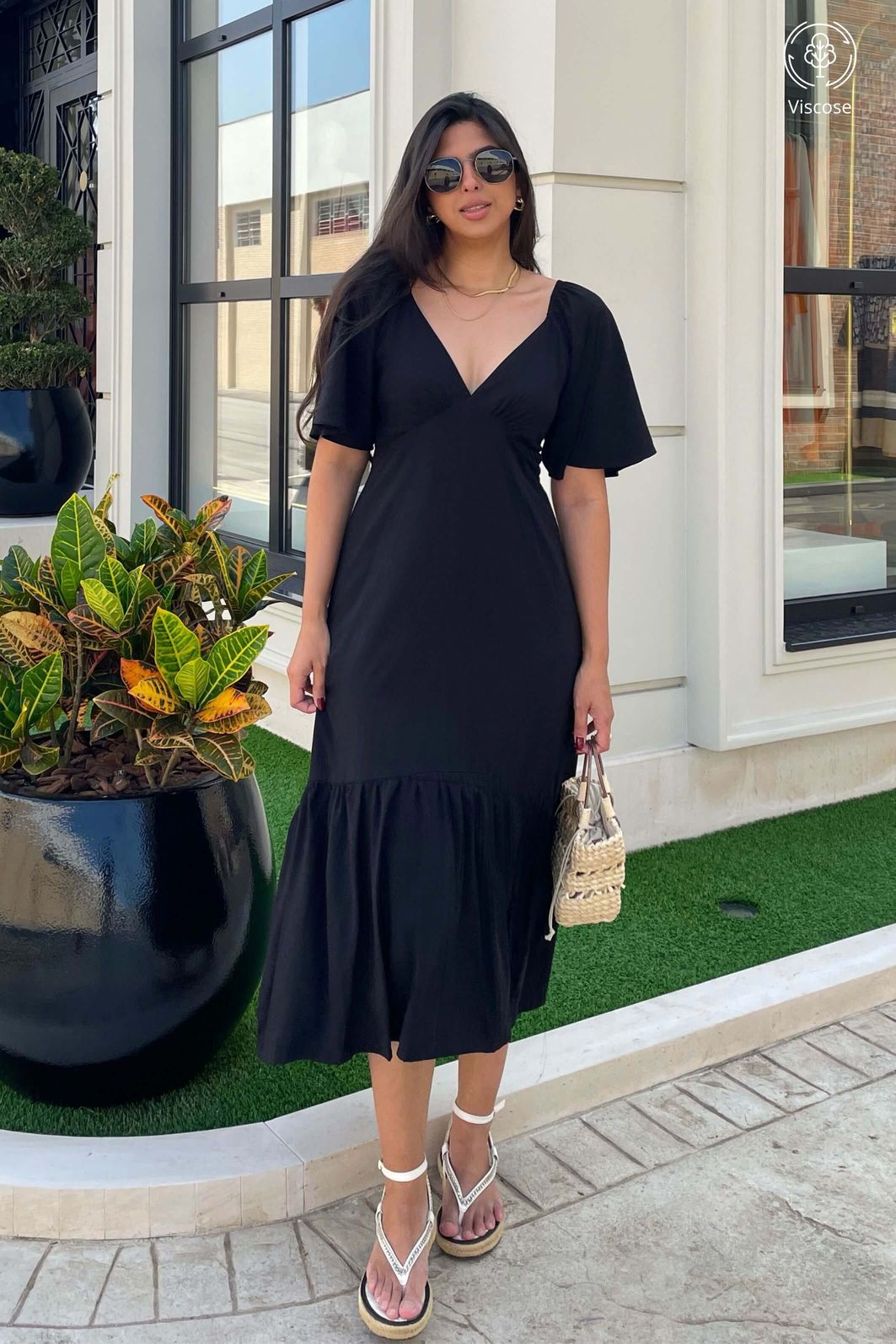 Vestido Midi Manga Curta Decote V Viscose Preto Brisi