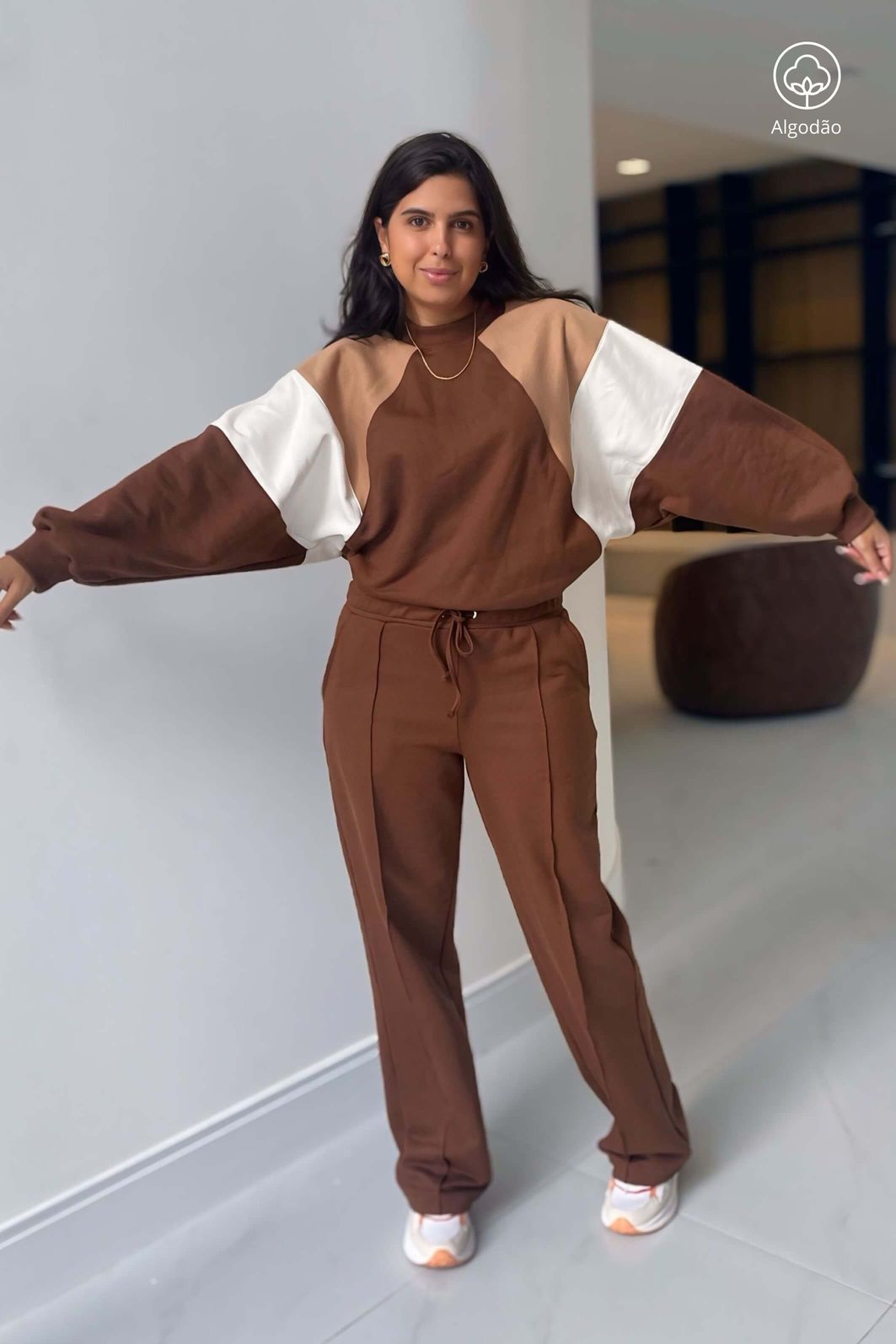 Conjunto moletom feminino peluciado