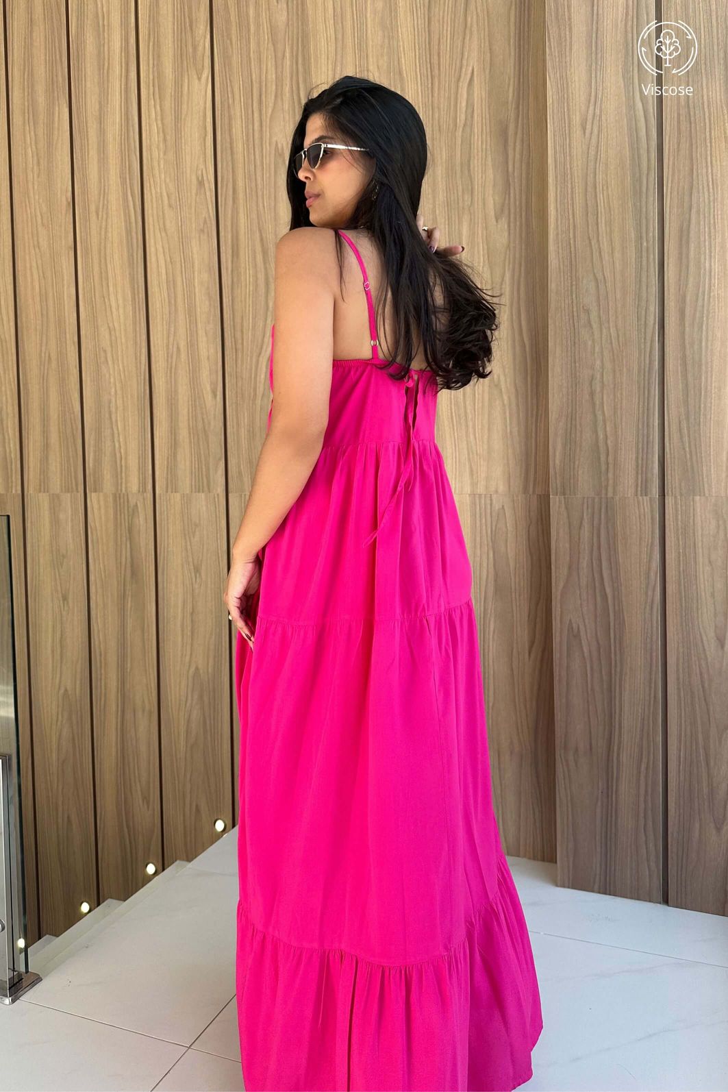 LEVE 2 VESTIDOS MIDI VISCOSE LUMINAR E GANHE DESCONTO ESPECIAL LEVE 2 VESTIDOS MIDI VISCOSE LUMINAR E GANHE DESCONTO ESPECIAL